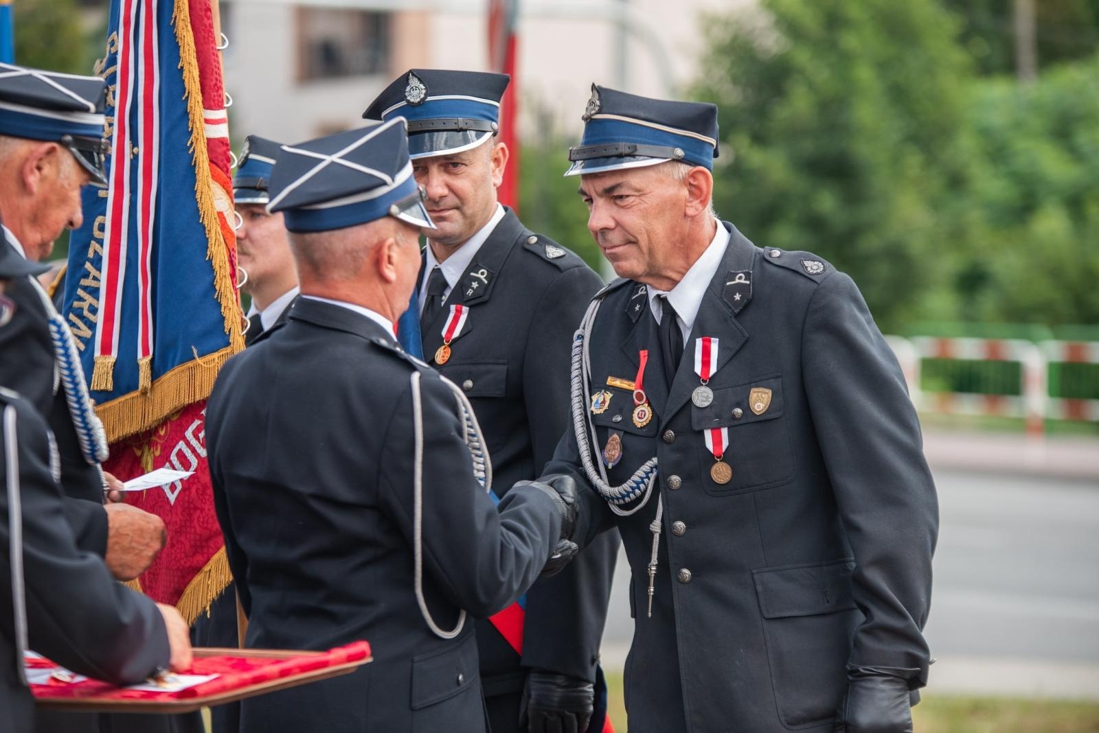 Zdjęcie w galerii na portalu naszwodzislaw.com: Jubileusz 90-lecia OSP Zawada. Strażacka tradycja i wspólne świętowanie [FOTO] wiadomości z regionu