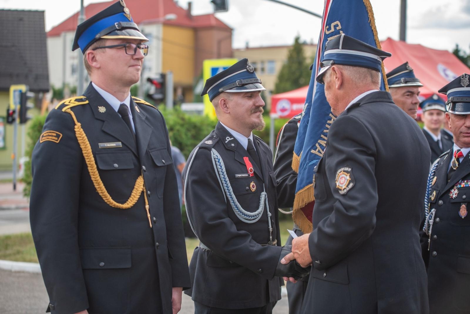 Zdjęcie w galerii na portalu naszwodzislaw.com: Jubileusz 90-lecia OSP Zawada. Strażacka tradycja i wspólne świętowanie [FOTO] wiadomości z regionu