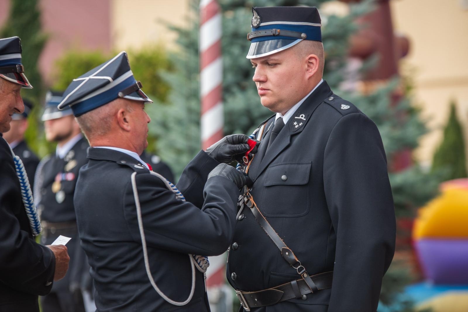 Zdjęcie w galerii na portalu naszwodzislaw.com: Jubileusz 90-lecia OSP Zawada. Strażacka tradycja i wspólne świętowanie [FOTO] wiadomości z regionu