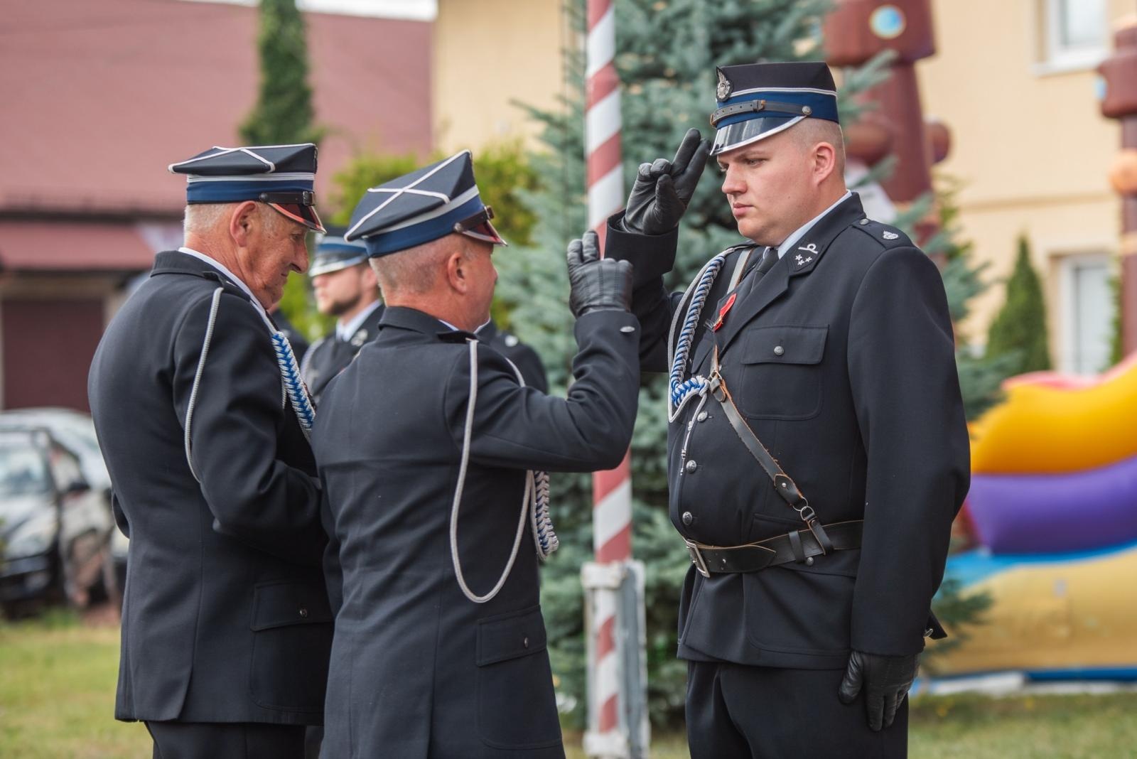 Zdjęcie w galerii na portalu naszwodzislaw.com: Jubileusz 90-lecia OSP Zawada. Strażacka tradycja i wspólne świętowanie [FOTO] wiadomości z regionu