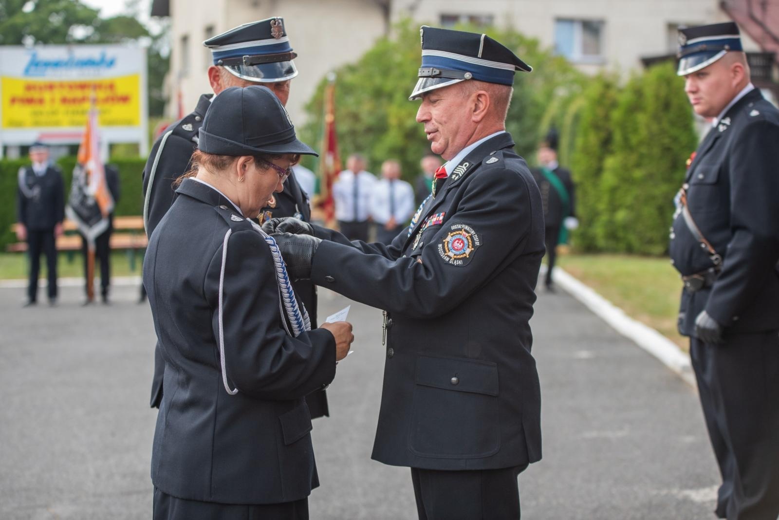 Zdjęcie w galerii na portalu naszwodzislaw.com: Jubileusz 90-lecia OSP Zawada. Strażacka tradycja i wspólne świętowanie [FOTO] wiadomości z regionu