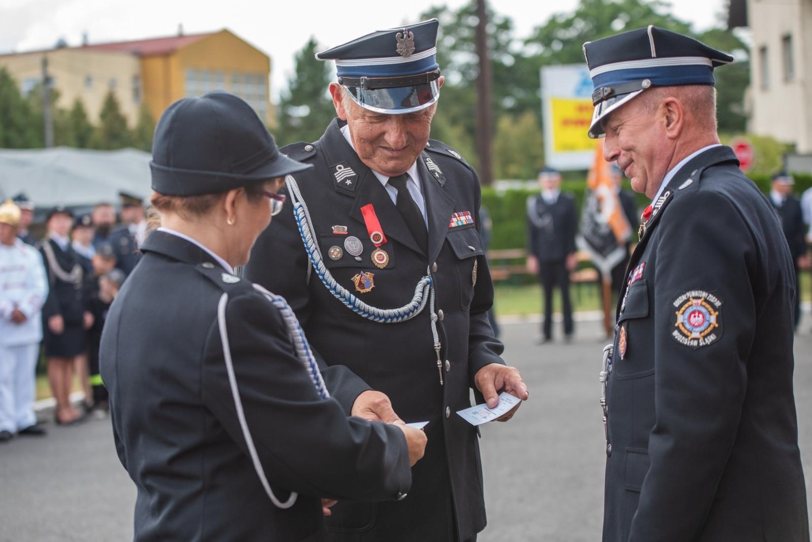 Zdjęcie w galerii na portalu naszwodzislaw.com: Jubileusz 90-lecia OSP Zawada. Strażacka tradycja i wspólne świętowanie [FOTO] wiadomości z regionu