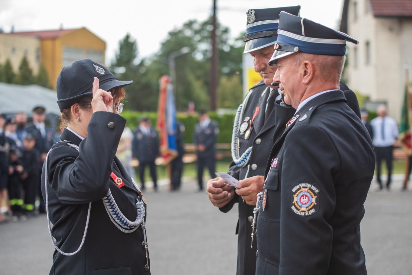 Zdjęcie w galerii na portalu naszwodzislaw.com: Jubileusz 90-lecia OSP Zawada. Strażacka tradycja i wspólne świętowanie [FOTO] wiadomości z regionu