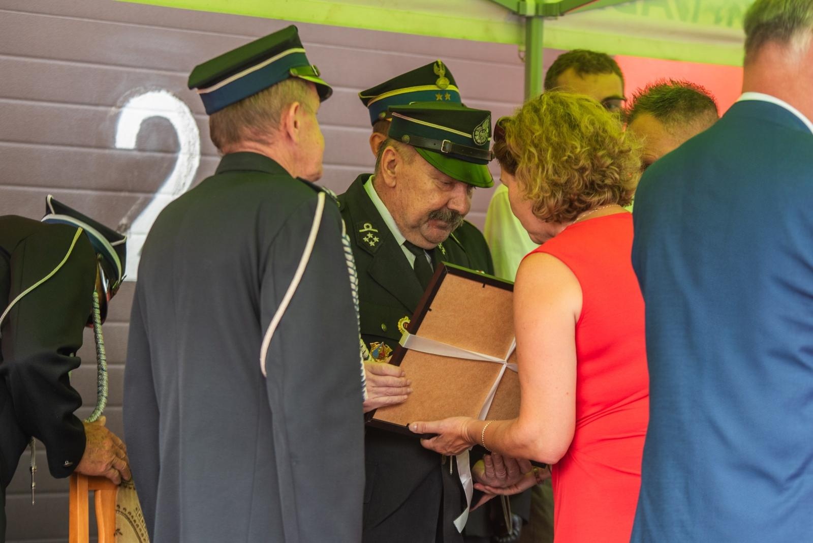 Zdjęcie w galerii na portalu naszwodzislaw.com: Jubileusz 90-lecia OSP Zawada. Strażacka tradycja i wspólne świętowanie [FOTO] wiadomości z regionu