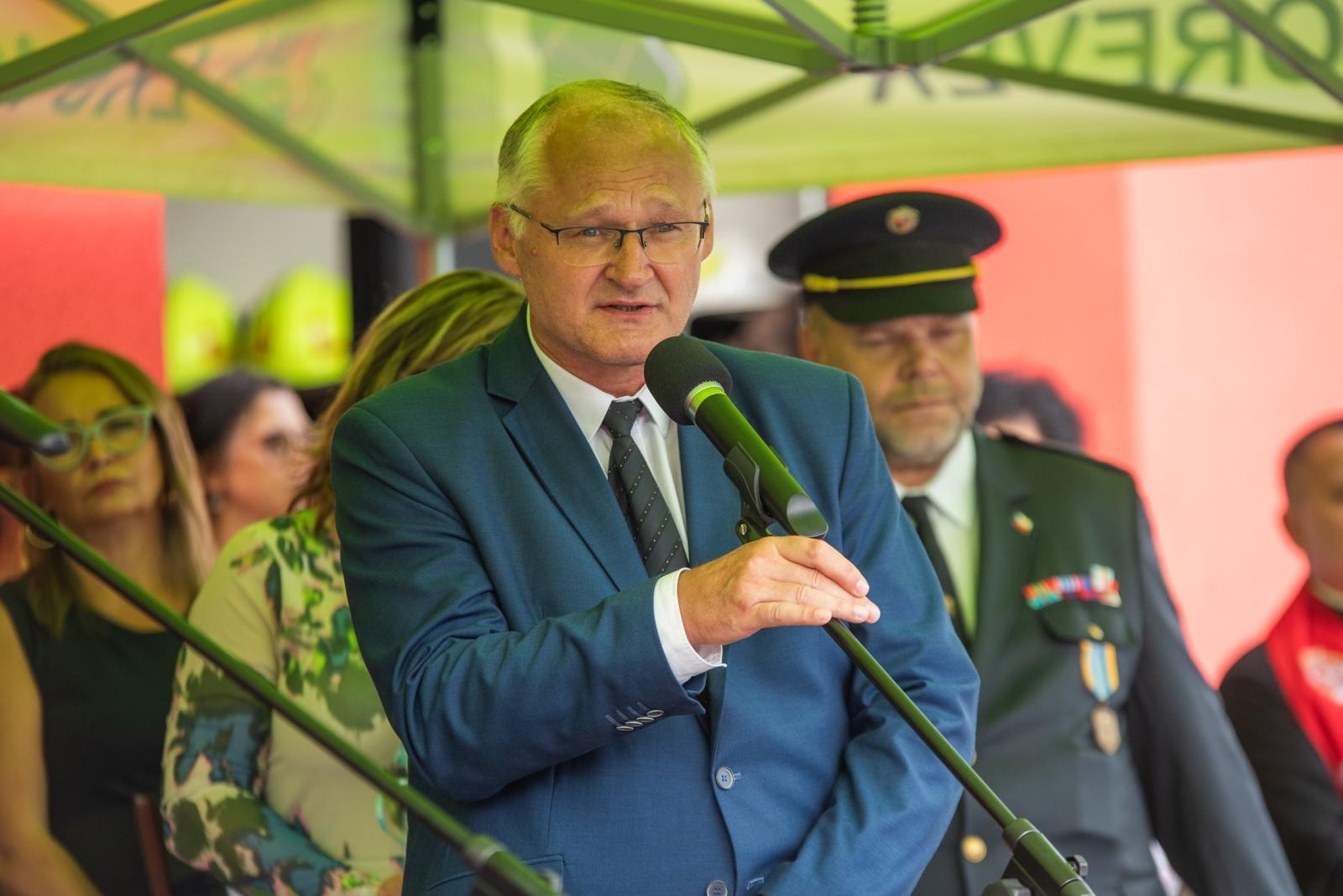 Zdjęcie w galerii na portalu naszwodzislaw.com: Jubileusz 90-lecia OSP Zawada. Strażacka tradycja i wspólne świętowanie [FOTO] wiadomości z regionu