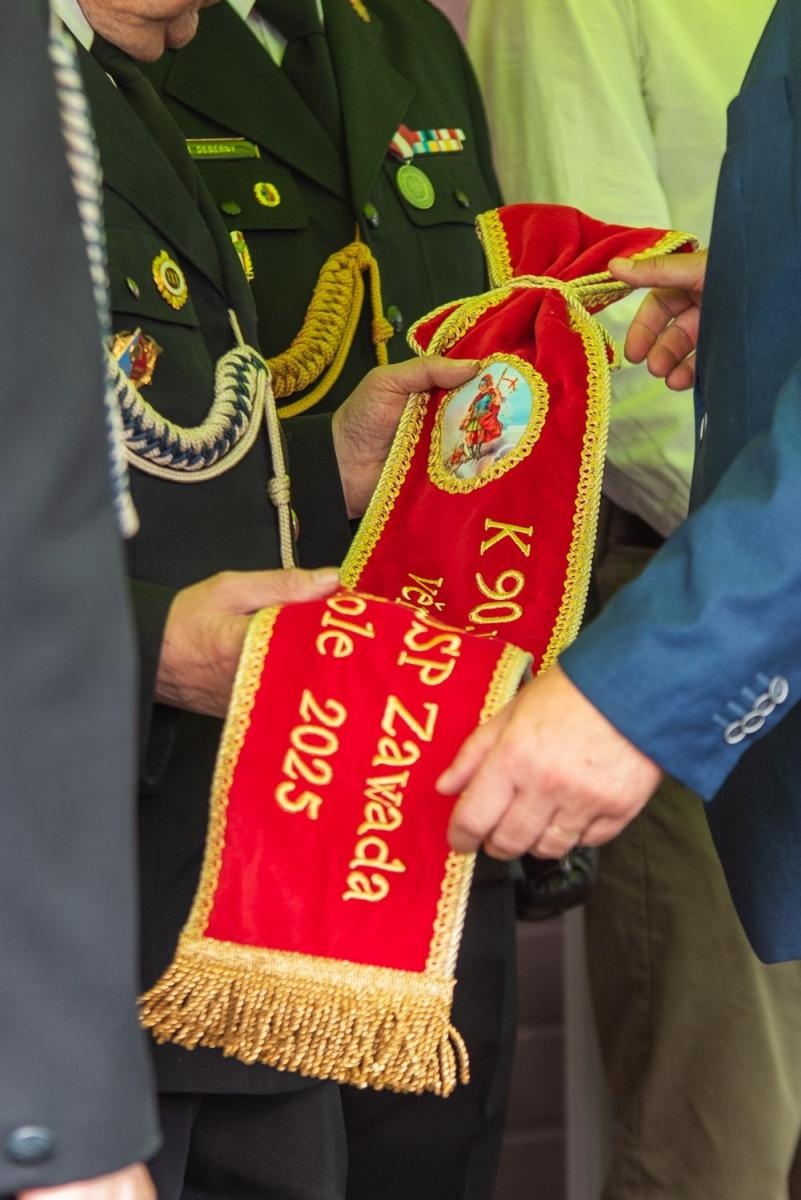 Zdjęcie w galerii na portalu naszwodzislaw.com: Jubileusz 90-lecia OSP Zawada. Strażacka tradycja i wspólne świętowanie [FOTO] wiadomości z regionu