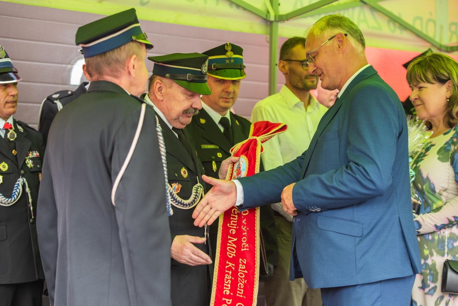 Zdjęcie w galerii na portalu naszwodzislaw.com: Jubileusz 90-lecia OSP Zawada. Strażacka tradycja i wspólne świętowanie [FOTO] wiadomości z regionu