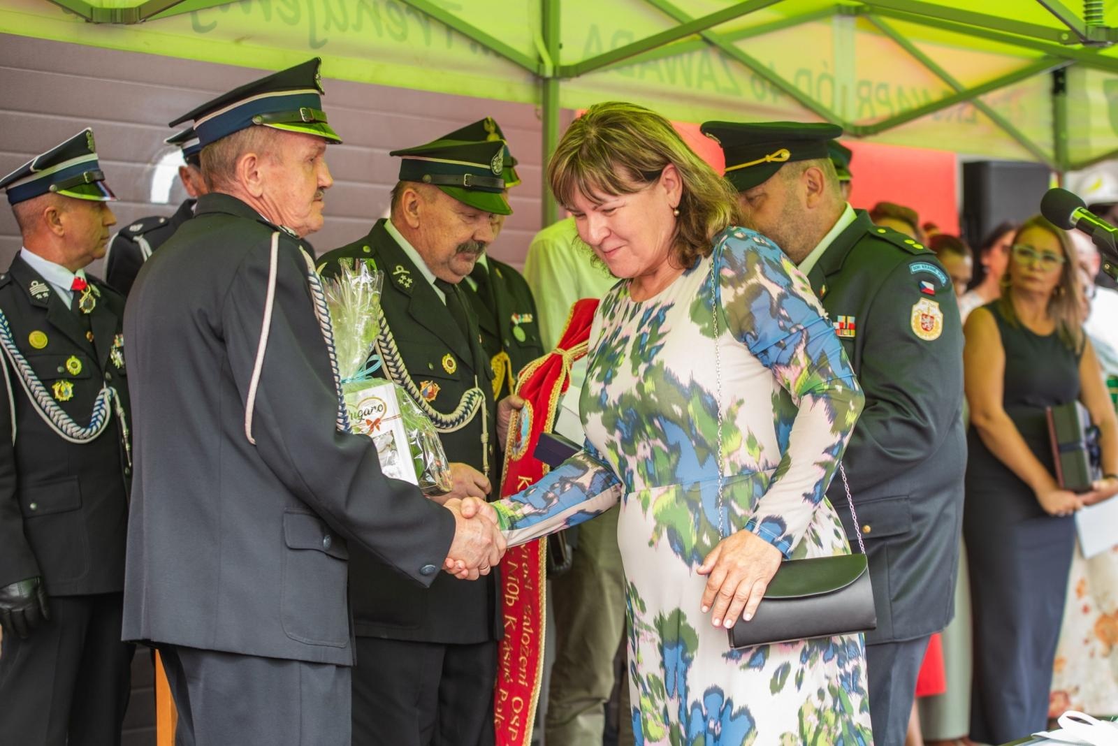 Zdjęcie w galerii na portalu naszwodzislaw.com: Jubileusz 90-lecia OSP Zawada. Strażacka tradycja i wspólne świętowanie [FOTO] wiadomości z regionu