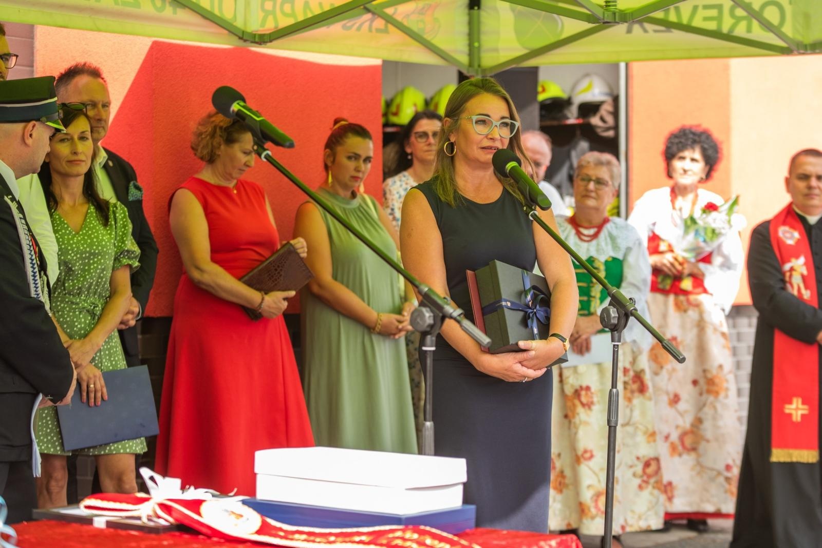 Zdjęcie w galerii na portalu naszwodzislaw.com: Jubileusz 90-lecia OSP Zawada. Strażacka tradycja i wspólne świętowanie [FOTO] wiadomości z regionu