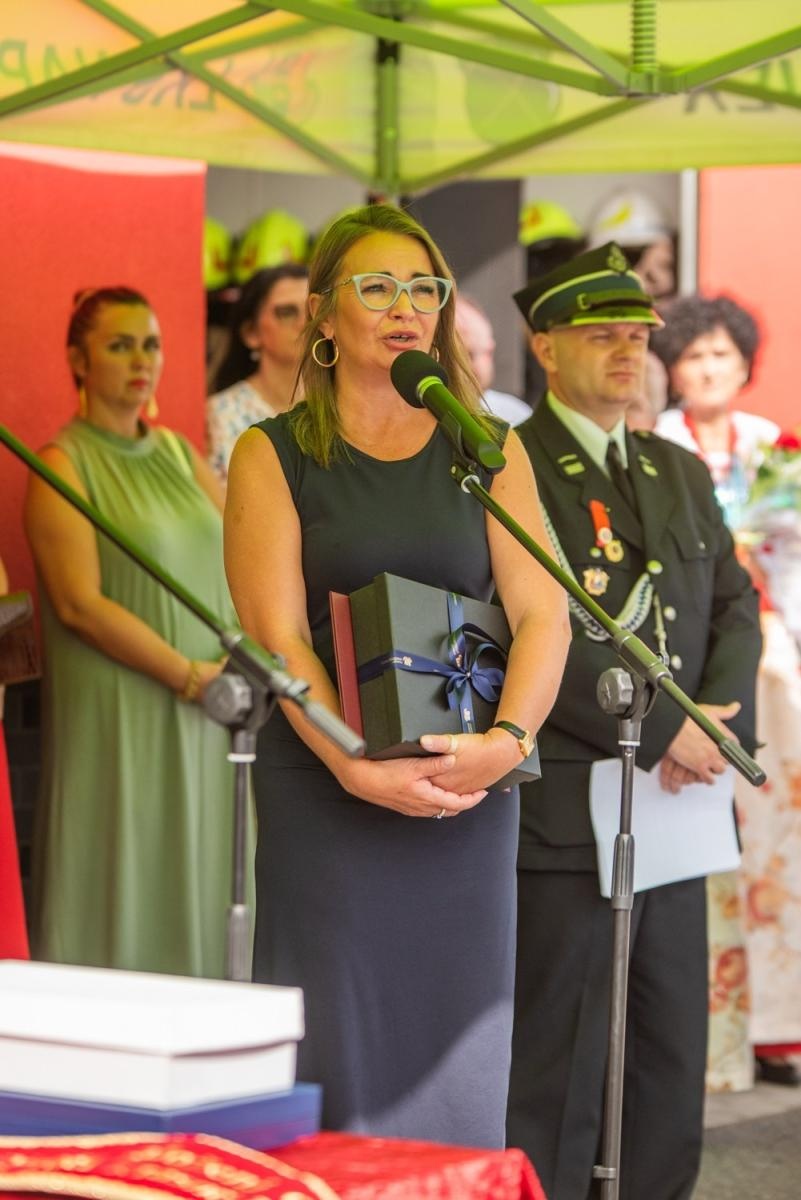 Zdjęcie w galerii na portalu naszwodzislaw.com: Jubileusz 90-lecia OSP Zawada. Strażacka tradycja i wspólne świętowanie [FOTO] wiadomości z regionu