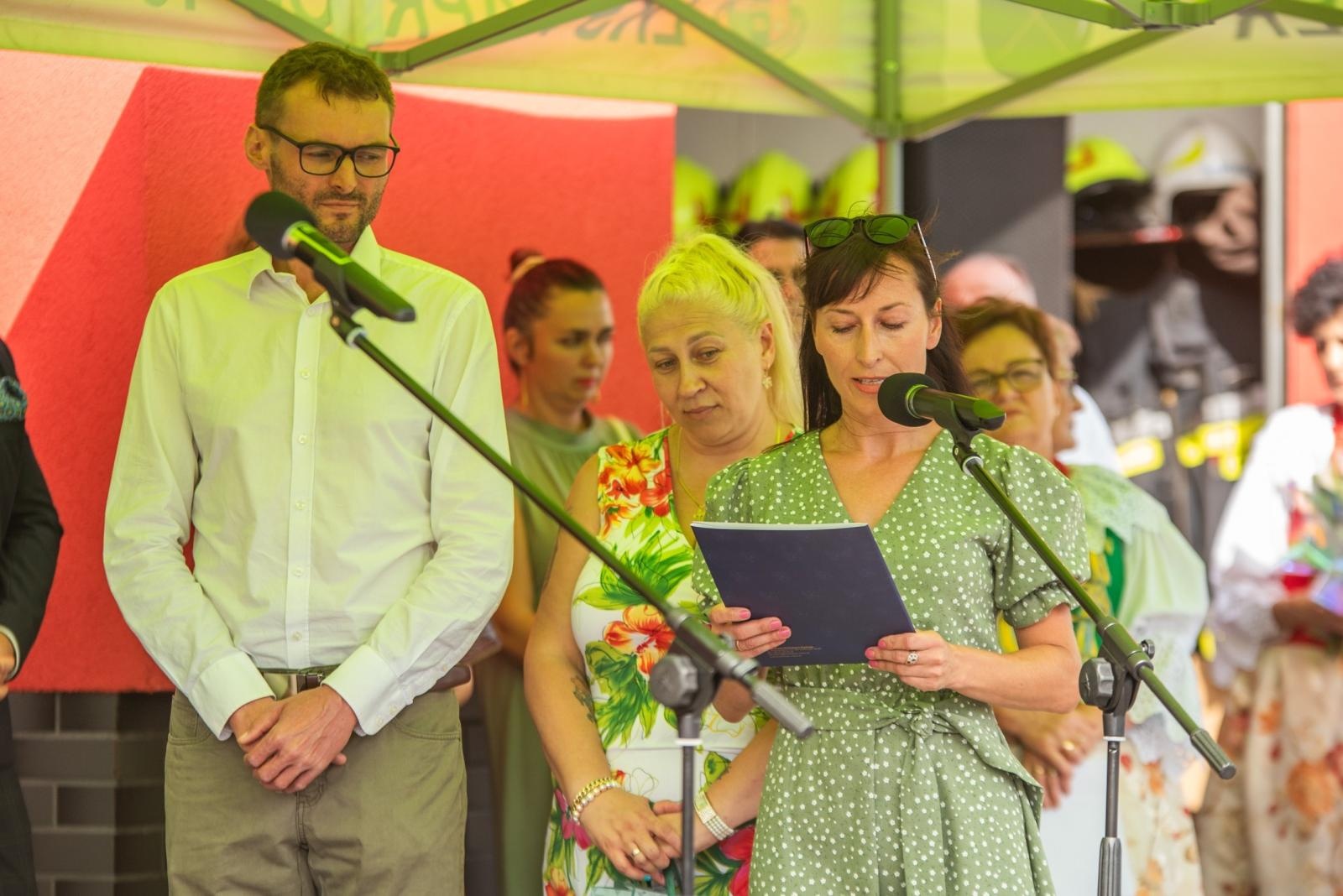 Zdjęcie w galerii na portalu naszwodzislaw.com: Jubileusz 90-lecia OSP Zawada. Strażacka tradycja i wspólne świętowanie [FOTO] wiadomości z regionu
