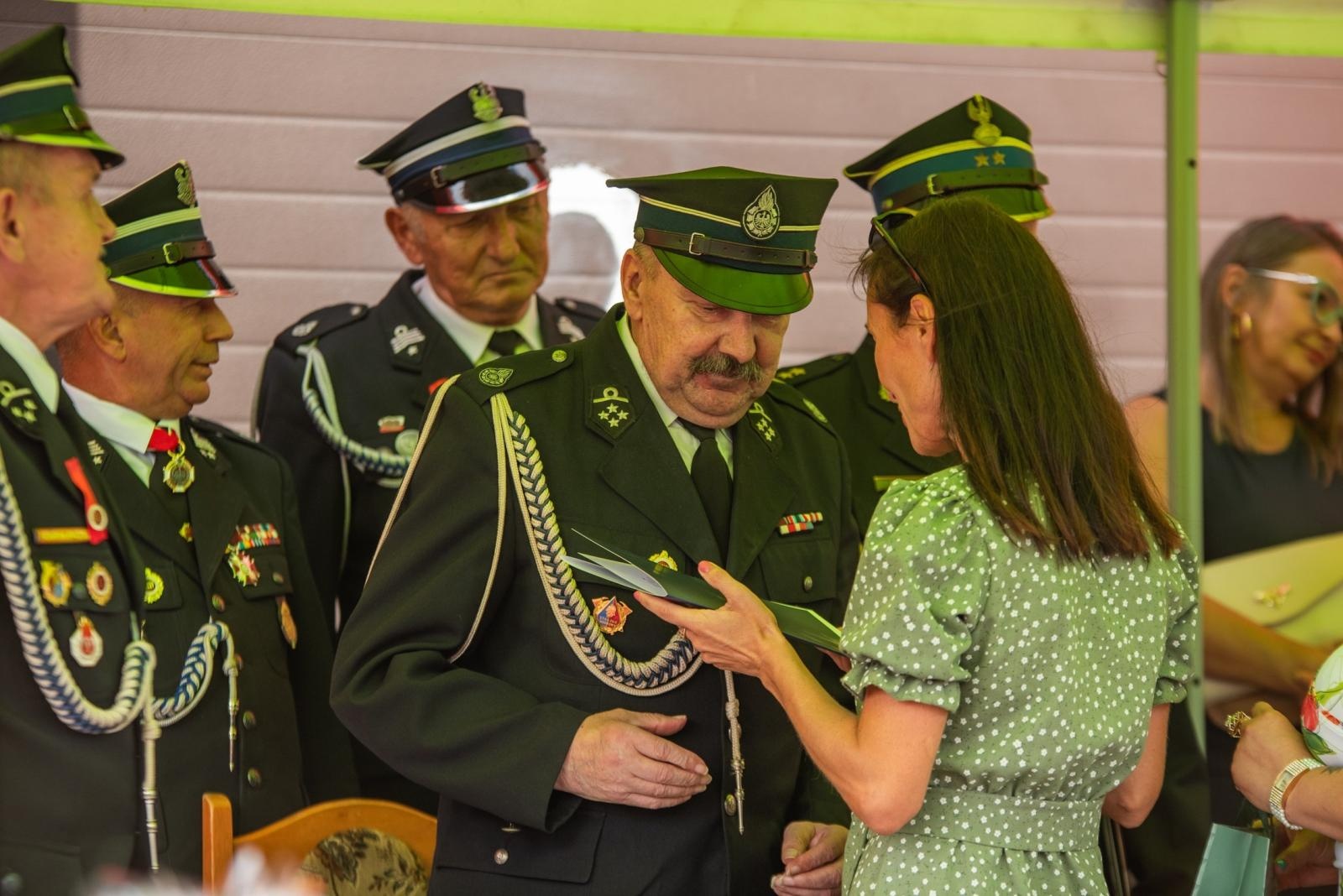 Zdjęcie w galerii na portalu naszwodzislaw.com: Jubileusz 90-lecia OSP Zawada. Strażacka tradycja i wspólne świętowanie [FOTO] wiadomości z regionu