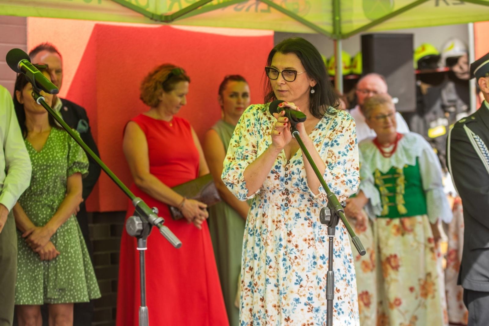 Zdjęcie w galerii na portalu naszwodzislaw.com: Jubileusz 90-lecia OSP Zawada. Strażacka tradycja i wspólne świętowanie [FOTO] wiadomości z regionu