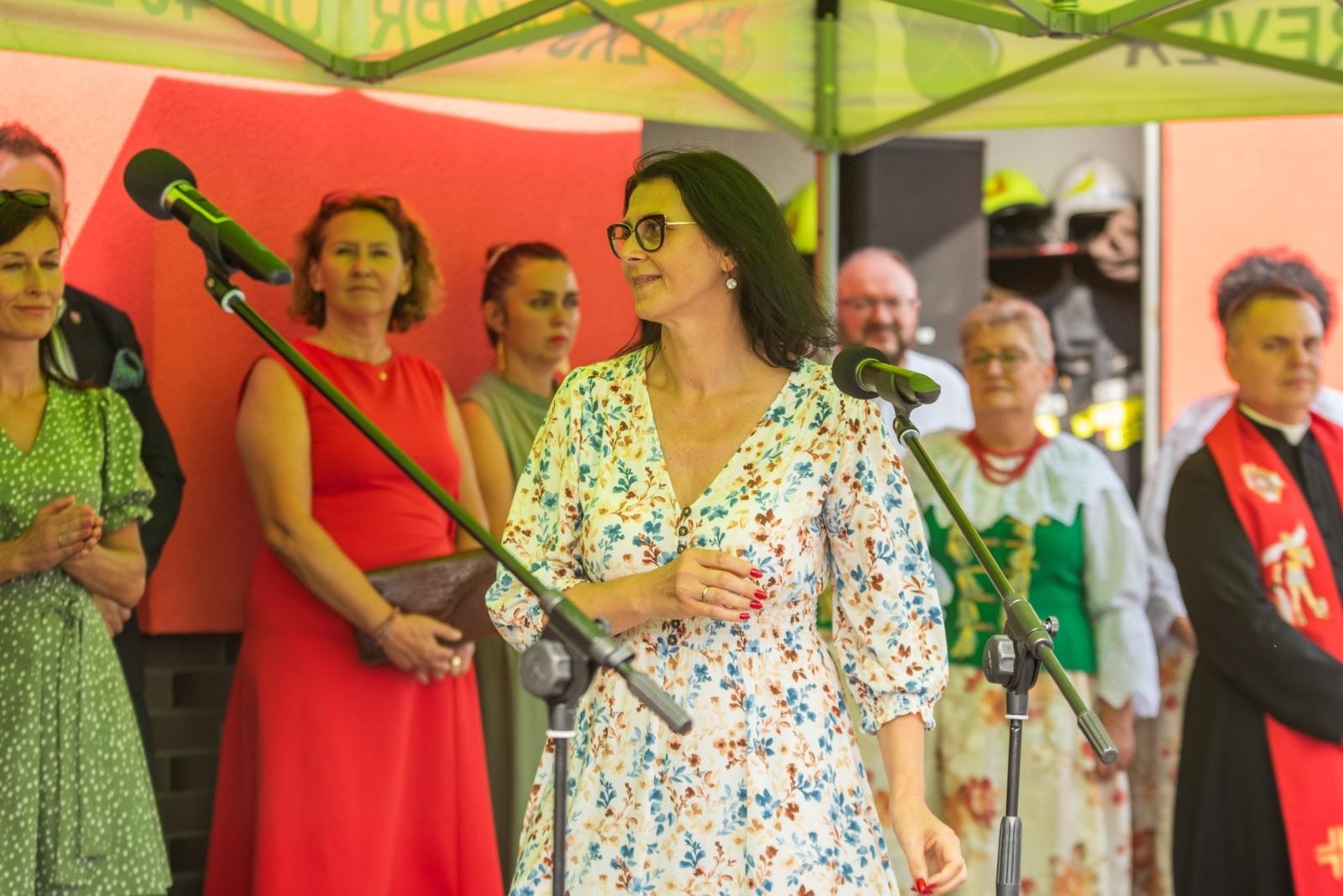 Zdjęcie w galerii na portalu naszwodzislaw.com: Jubileusz 90-lecia OSP Zawada. Strażacka tradycja i wspólne świętowanie [FOTO] wiadomości z regionu