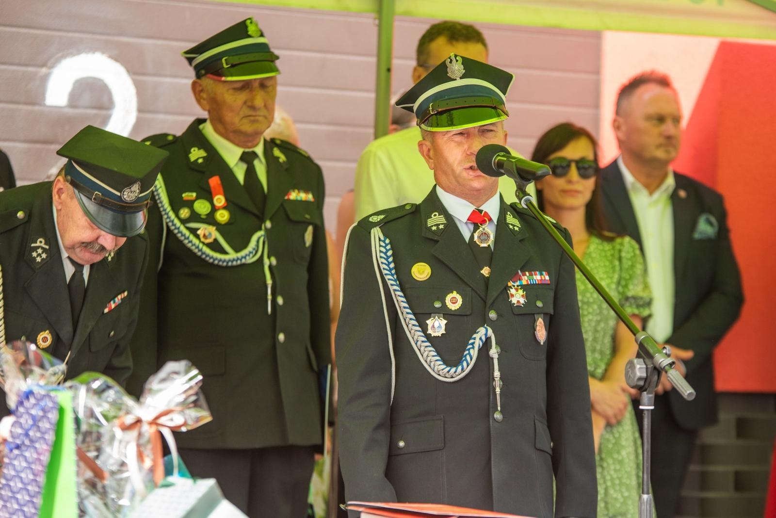Zdjęcie w galerii na portalu naszwodzislaw.com: Jubileusz 90-lecia OSP Zawada. Strażacka tradycja i wspólne świętowanie [FOTO] wiadomości z regionu