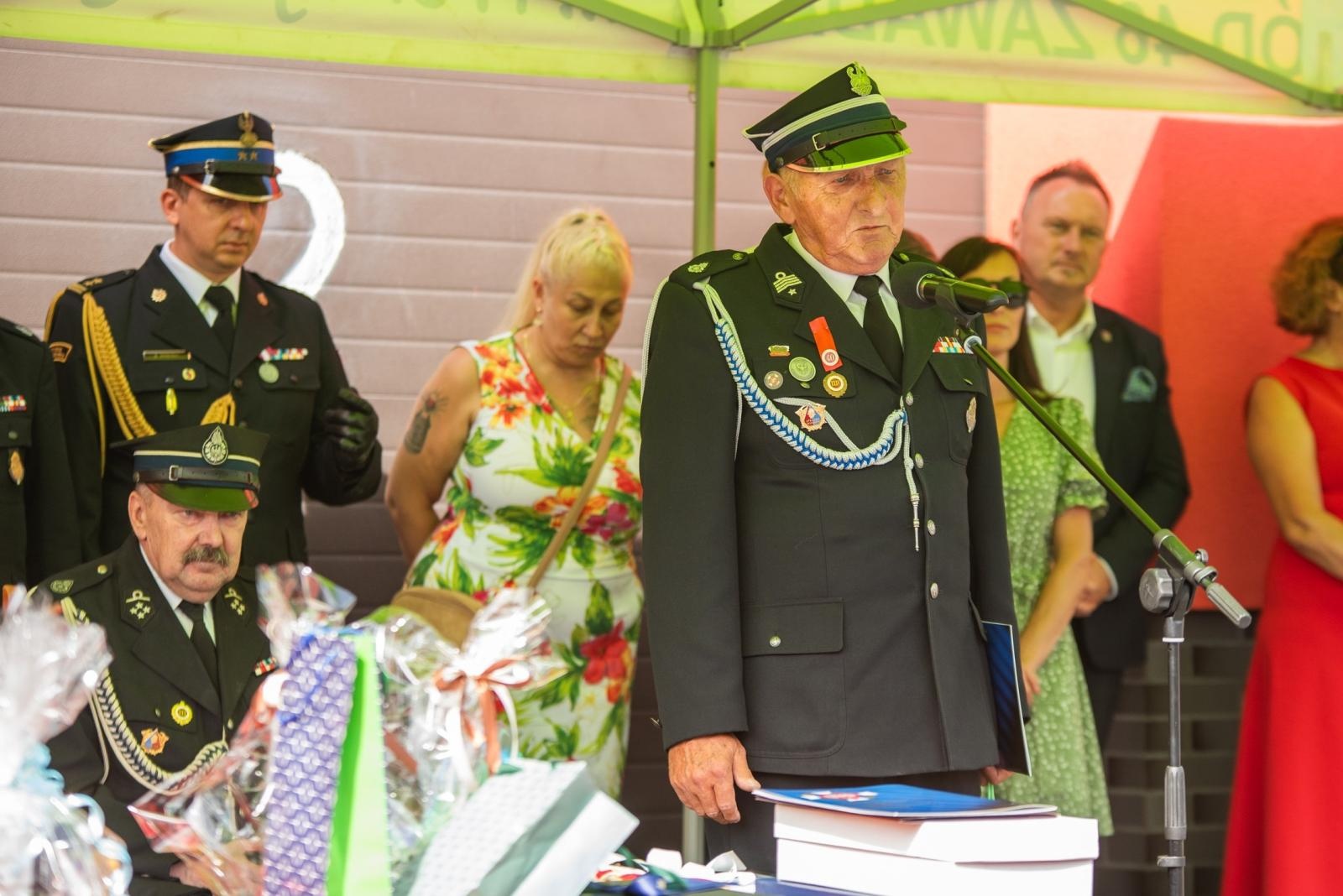 Zdjęcie w galerii na portalu naszwodzislaw.com: Jubileusz 90-lecia OSP Zawada. Strażacka tradycja i wspólne świętowanie [FOTO] wiadomości z regionu