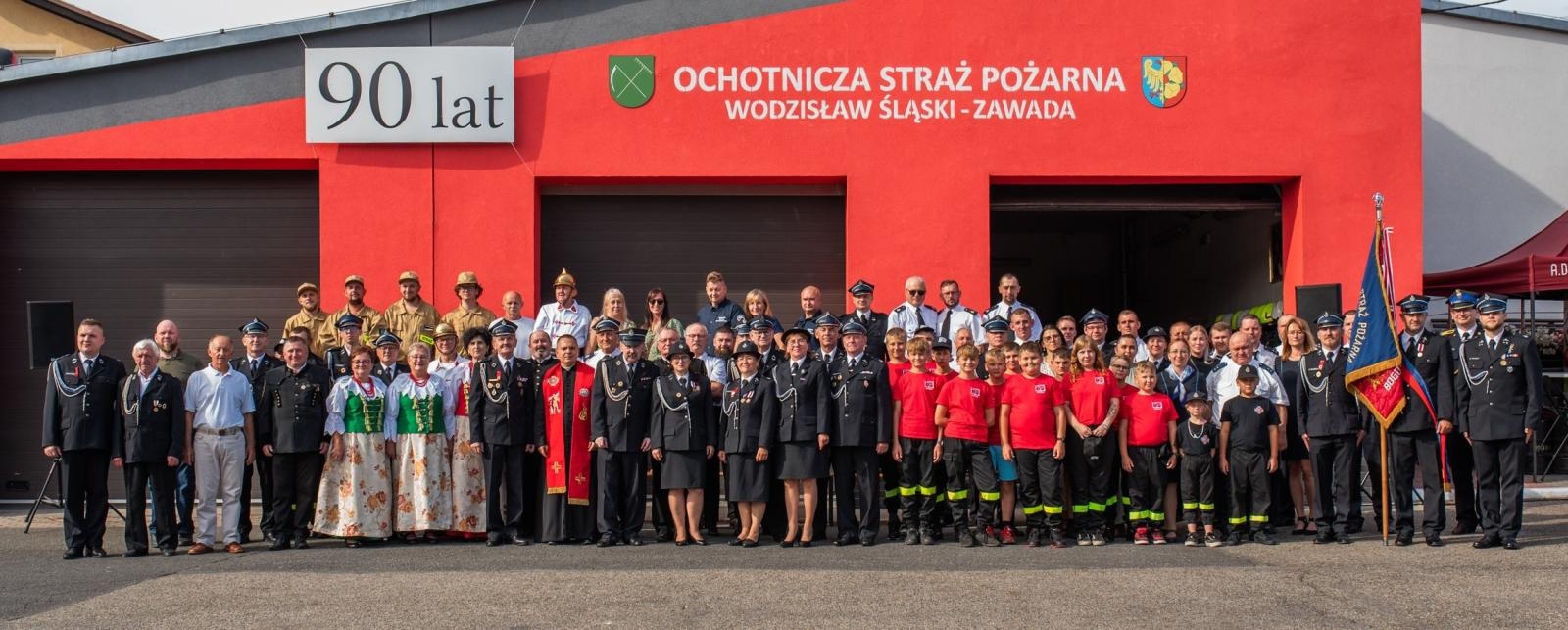 Zdjęcie w galerii na portalu naszwodzislaw.com: Jubileusz 90-lecia OSP Zawada. Strażacka tradycja i wspólne świętowanie [FOTO] wiadomości z regionu