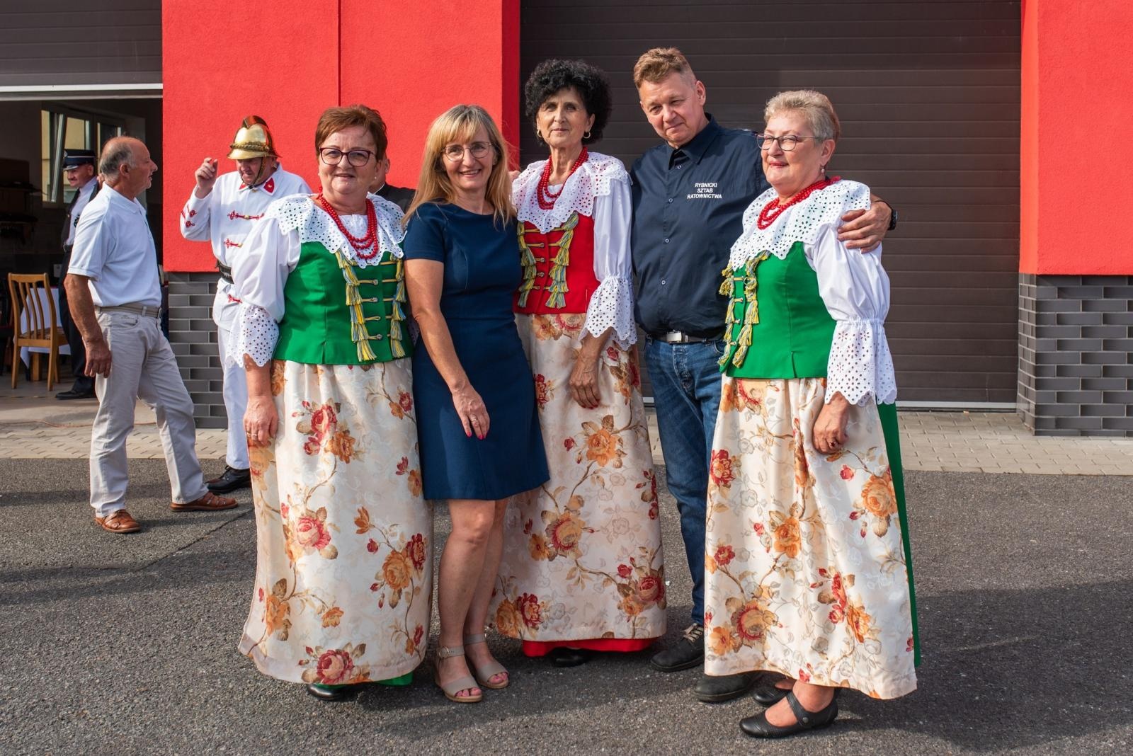 Zdjęcie w galerii na portalu naszwodzislaw.com: Jubileusz 90-lecia OSP Zawada. Strażacka tradycja i wspólne świętowanie [FOTO] wiadomości z regionu