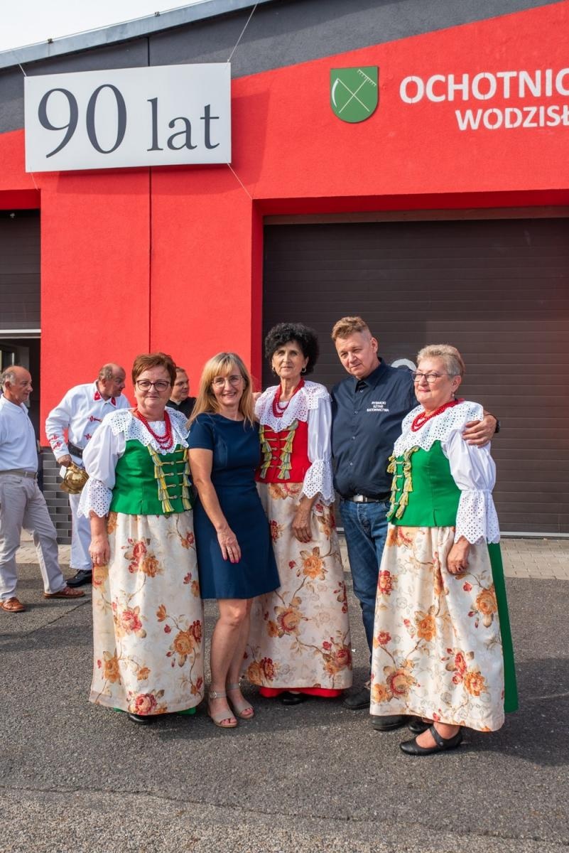 Zdjęcie w galerii na portalu naszwodzislaw.com: Jubileusz 90-lecia OSP Zawada. Strażacka tradycja i wspólne świętowanie [FOTO] wiadomości z regionu