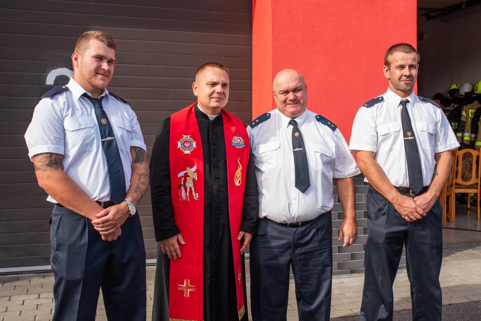 Zdjęcie w galerii na portalu naszwodzislaw.com: Jubileusz 90-lecia OSP Zawada. Strażacka tradycja i wspólne świętowanie [FOTO] wiadomości z regionu