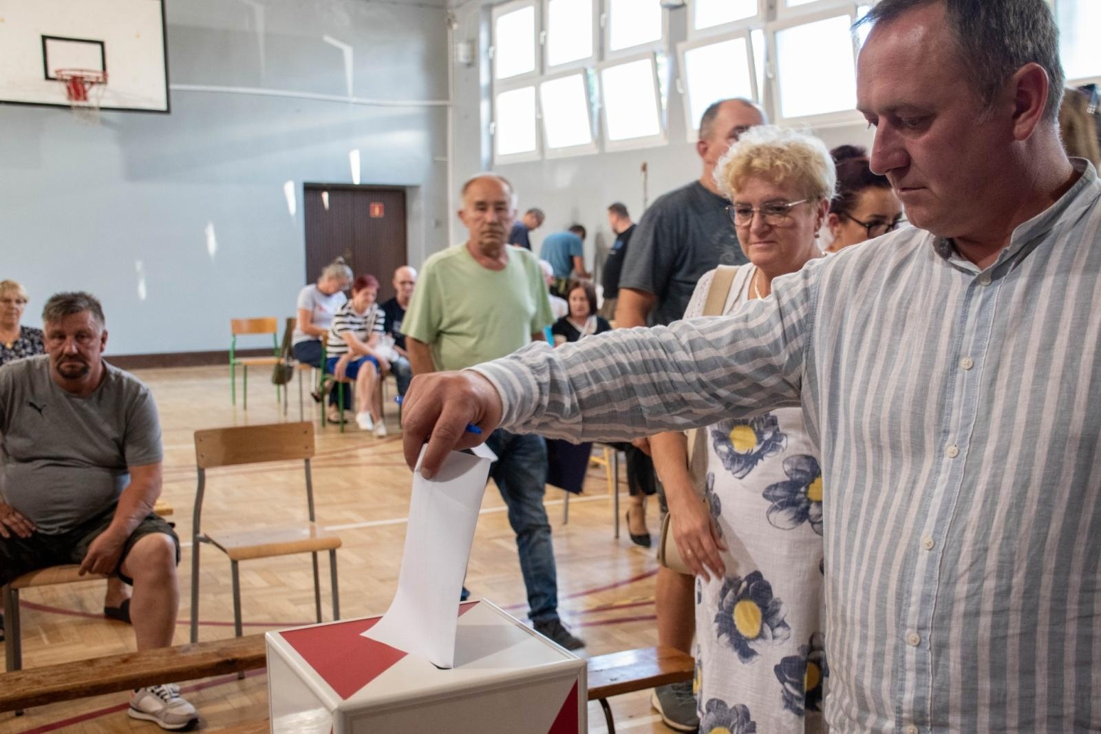 Zdjęcie w galerii na portalu naszwodzislaw.com: Jedłownik Szyb ma nową radę dzielnicy wiadomości z regionu