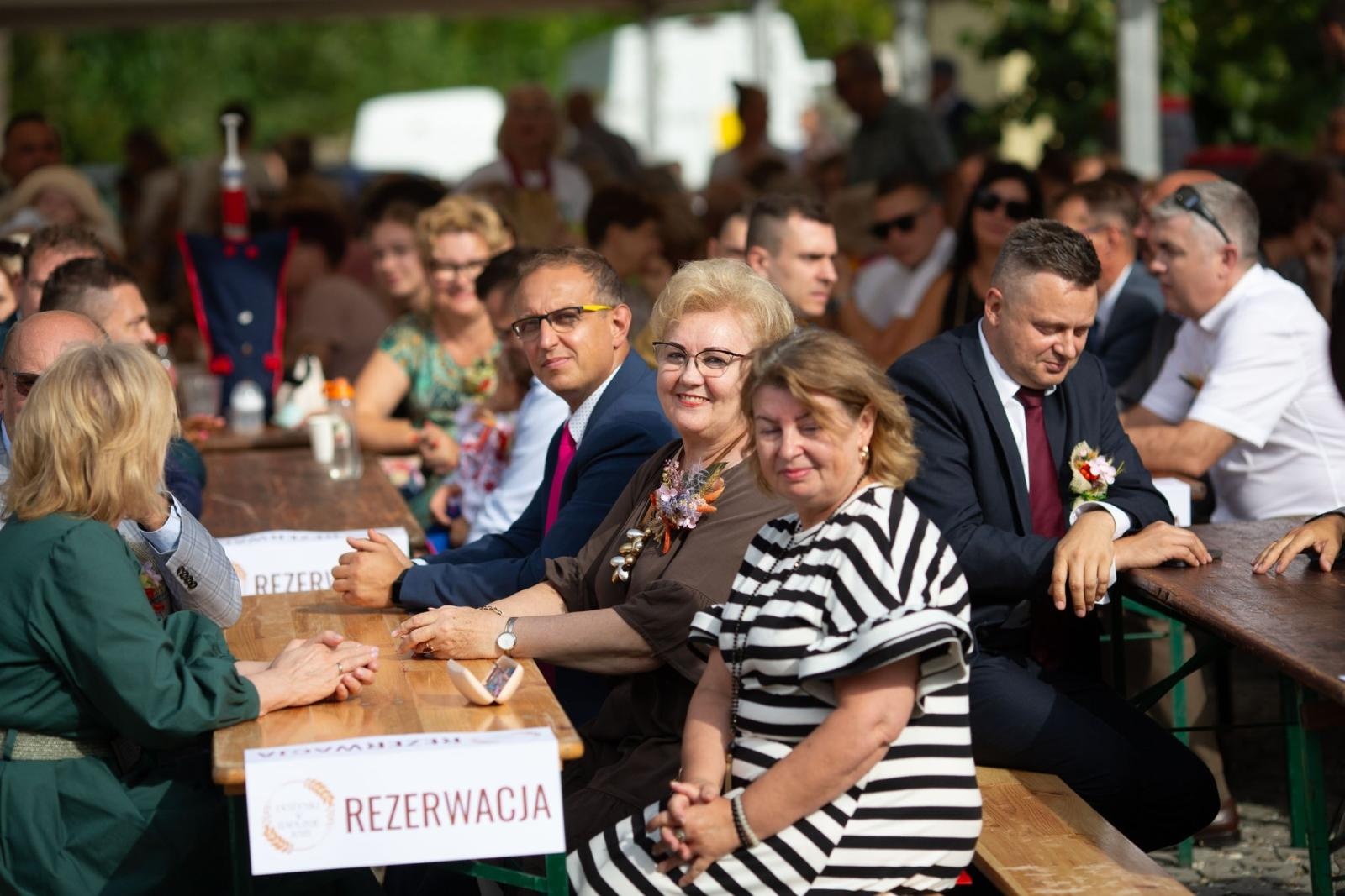 Zdjęcie w galerii na portalu naszwodzislaw.com: Dożynki 2025 w Radlinie. Tradycja, kultura i wspólne świętowanie [FOTO] wiadomości z regionu