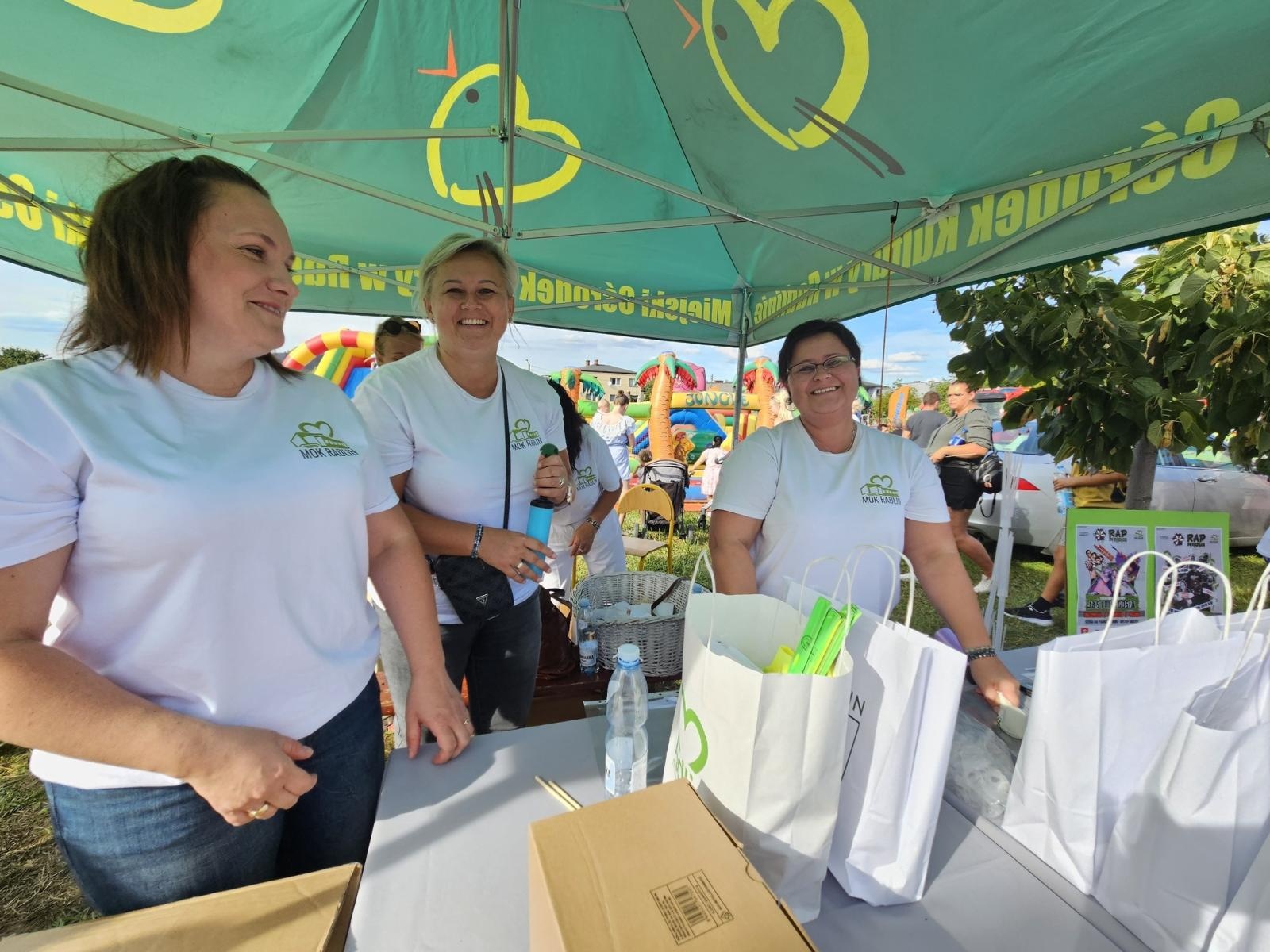Zdjęcie w galerii na portalu naszwodzislaw.com: Dożynki 2025 w Radlinie. Tradycja, kultura i wspólne świętowanie [FOTO] wiadomości z regionu