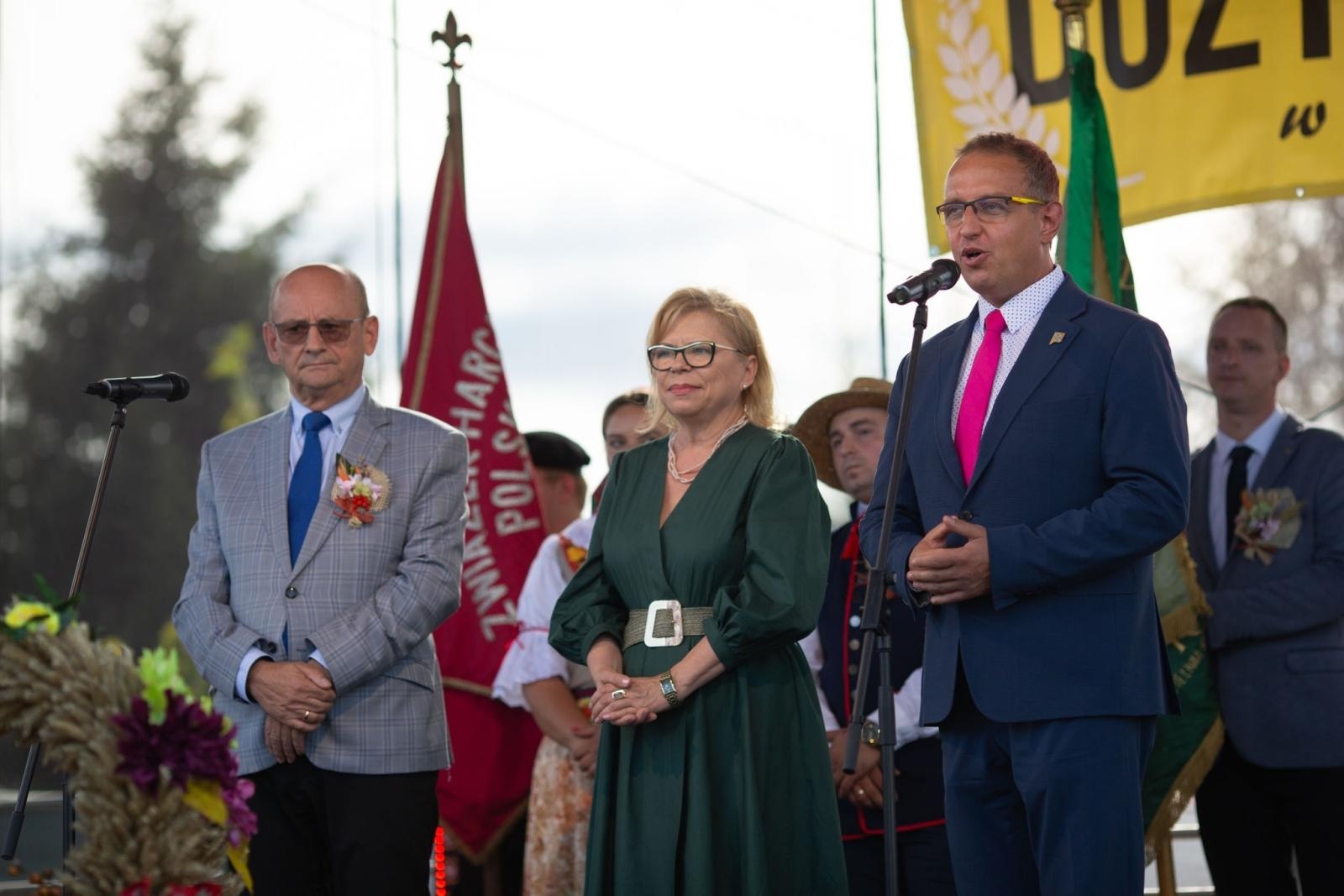 Zdjęcie w galerii na portalu naszwodzislaw.com: Dożynki 2025 w Radlinie. Tradycja, kultura i wspólne świętowanie [FOTO] wiadomości z regionu