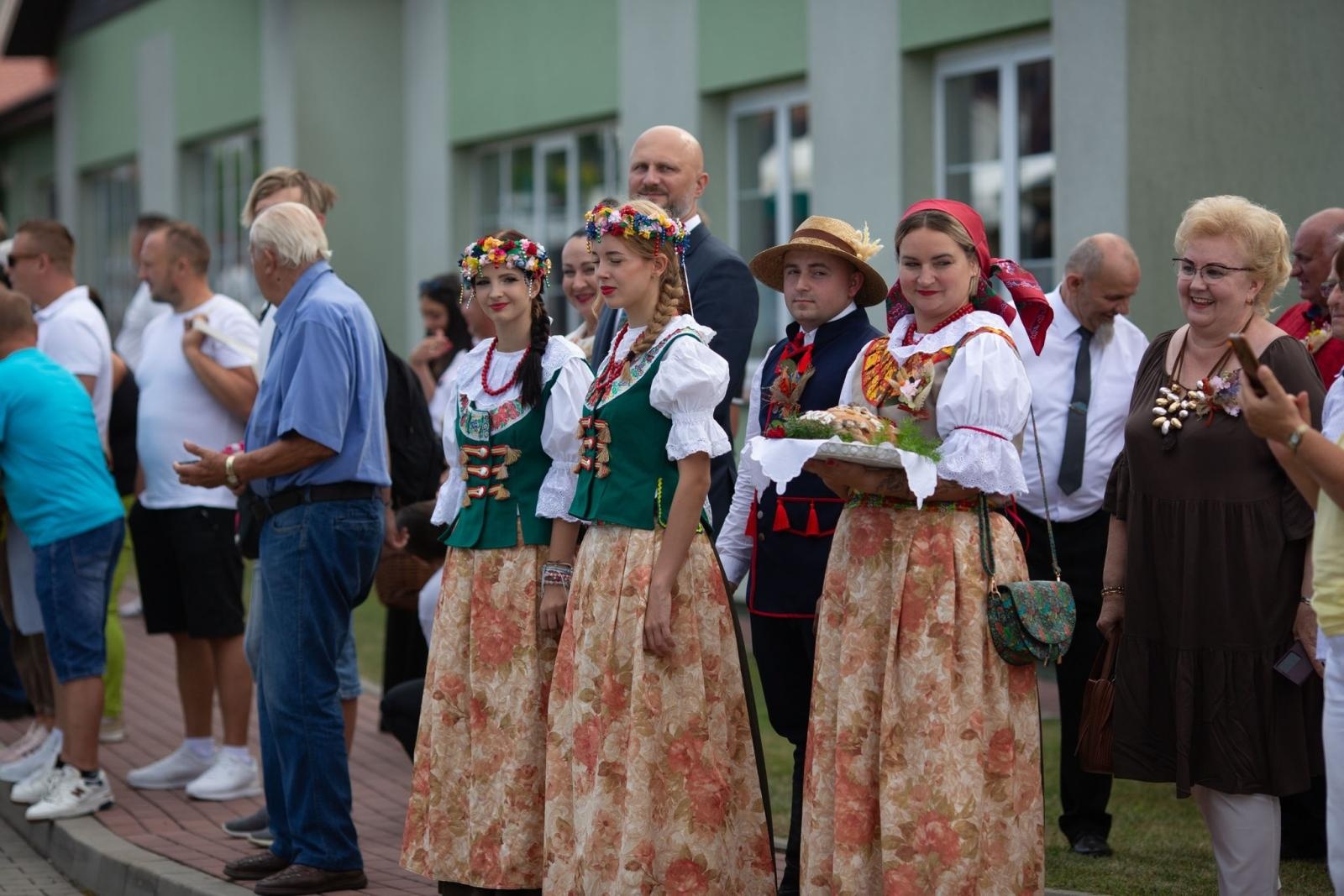 Zdjęcie w galerii na portalu naszwodzislaw.com: Dożynki 2025 w Radlinie. Tradycja, kultura i wspólne świętowanie [FOTO] wiadomości z regionu