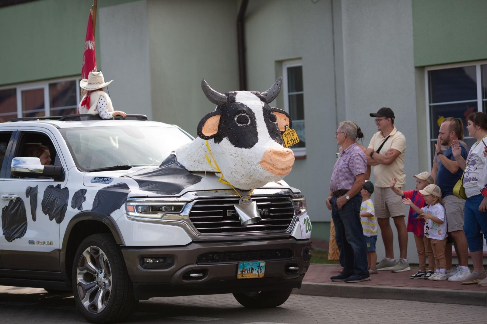 Zdjęcie w galerii na portalu naszwodzislaw.com: Dożynki 2025 w Radlinie. Tradycja, kultura i wspólne świętowanie [FOTO] wiadomości z regionu