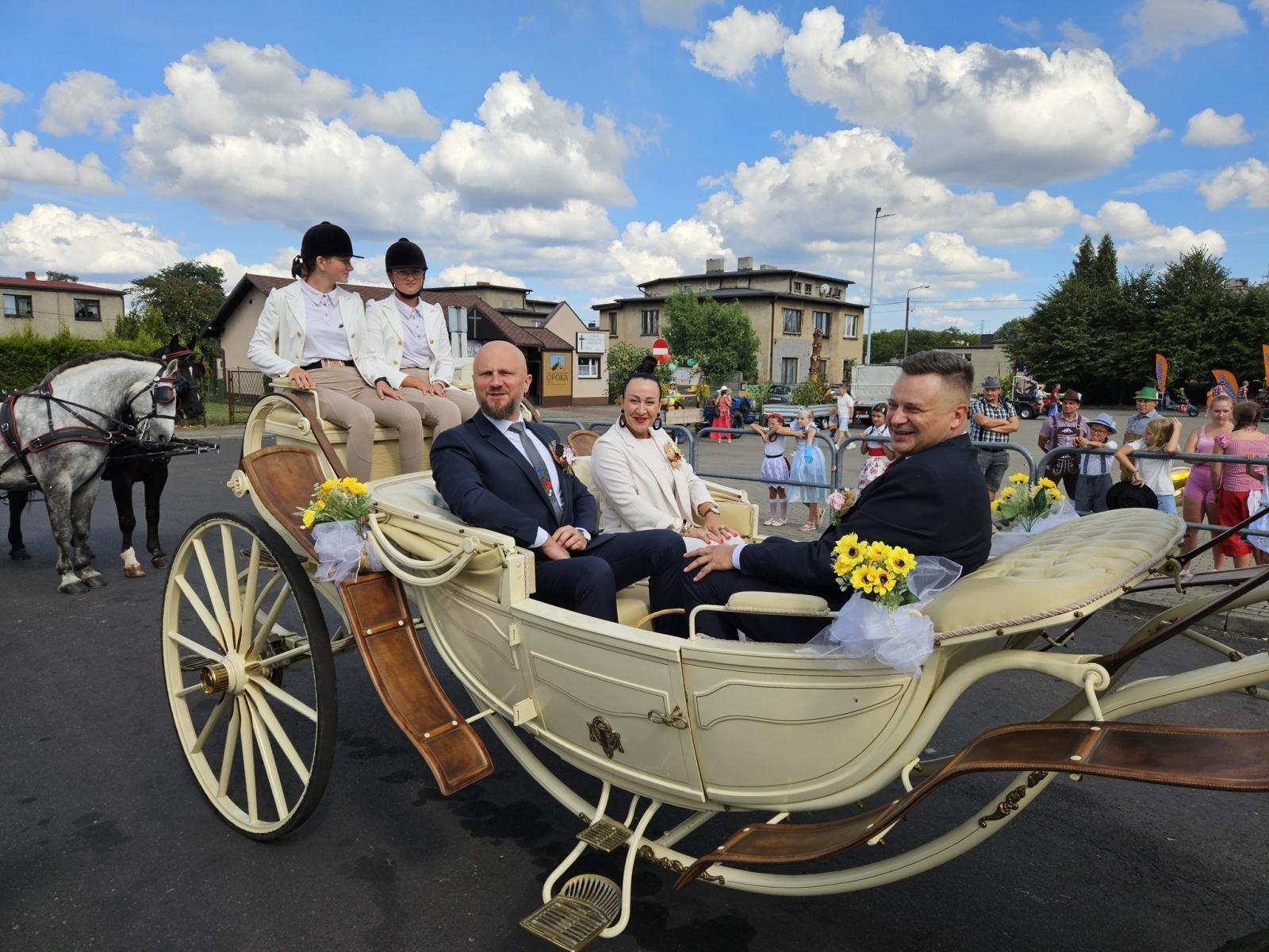 Zdjęcie w galerii na portalu naszwodzislaw.com: Dożynki 2025 w Radlinie. Tradycja, kultura i wspólne świętowanie [FOTO] wiadomości z regionu