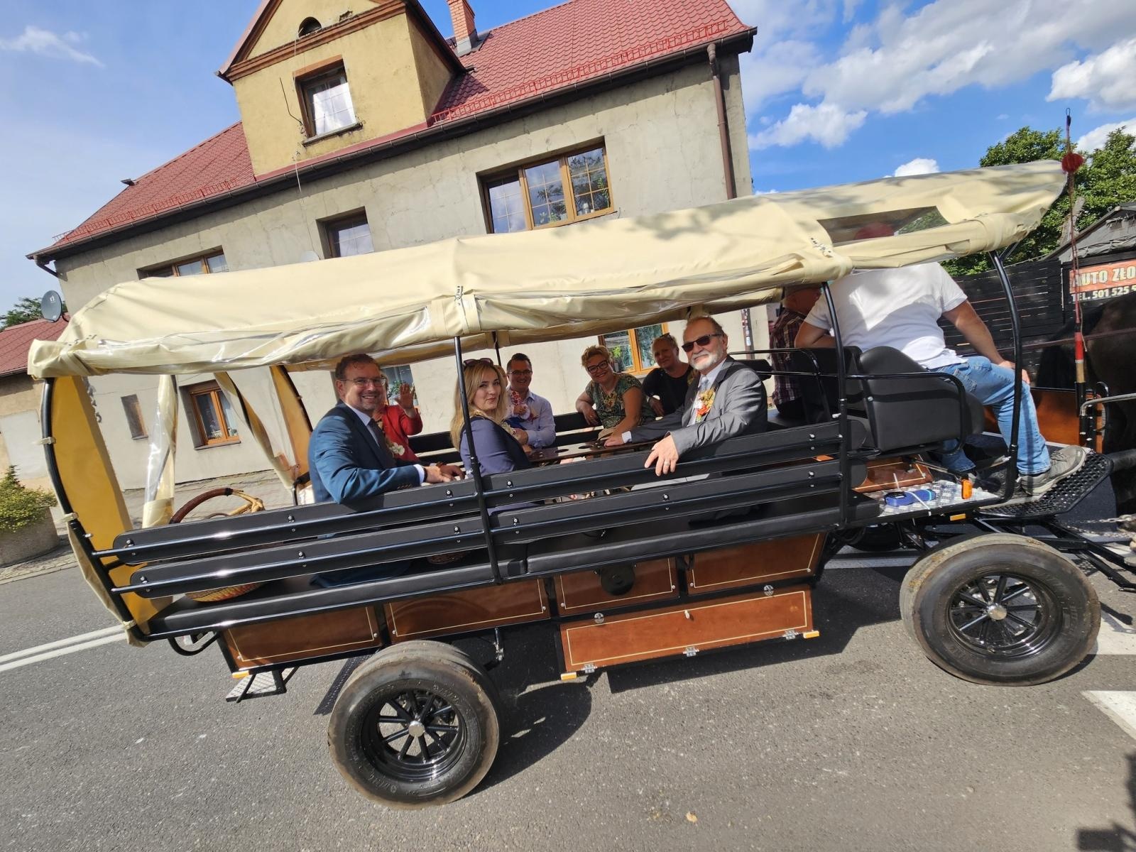 Zdjęcie w galerii na portalu naszwodzislaw.com: Dożynki 2025 w Radlinie. Tradycja, kultura i wspólne świętowanie [FOTO] wiadomości z regionu