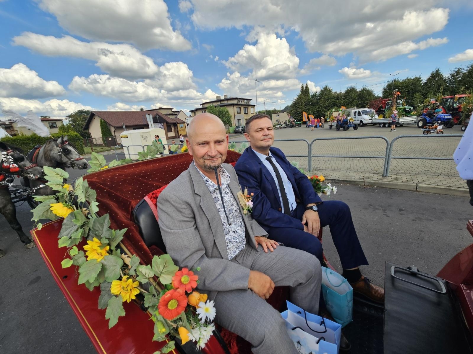 Zdjęcie w galerii na portalu naszwodzislaw.com: Dożynki 2025 w Radlinie. Tradycja, kultura i wspólne świętowanie [FOTO] wiadomości z regionu