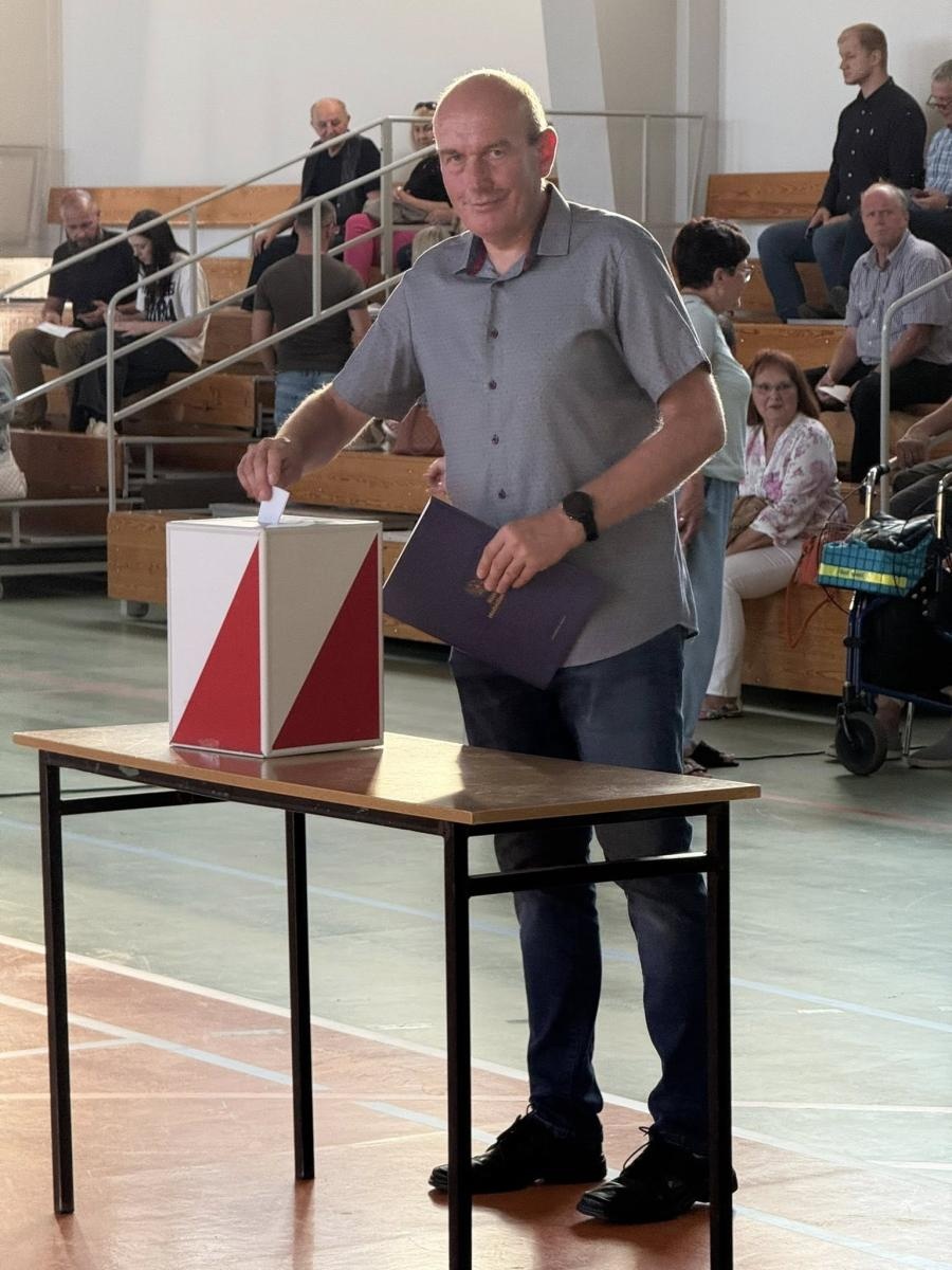 Zdjęcie w galerii na portalu naszwodzislaw.com: Wybory do Rady Dzielnicy. Na Wilchwach bez większych zmian wiadomości z regionu