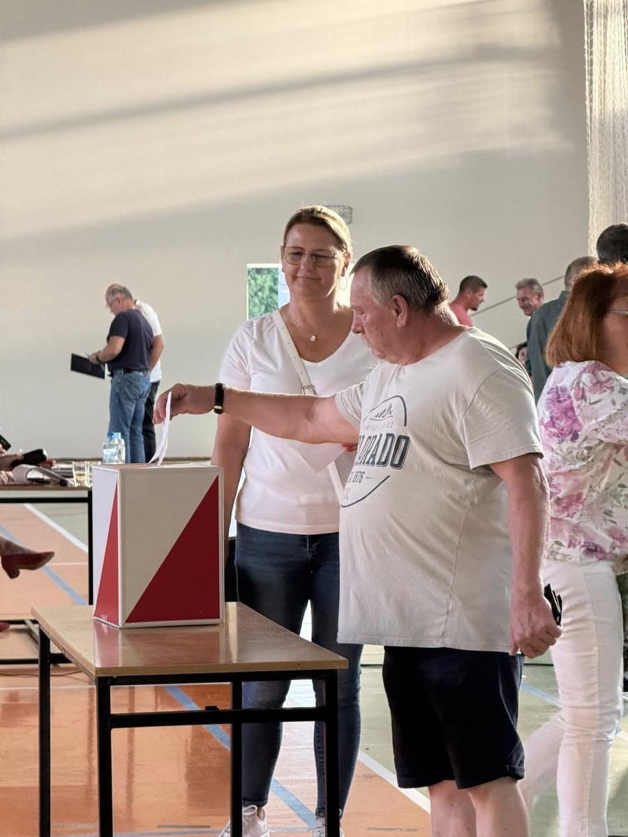 Zdjęcie w galerii na portalu naszwodzislaw.com: Wybory do Rady Dzielnicy. Na Wilchwach bez większych zmian wiadomości z regionu