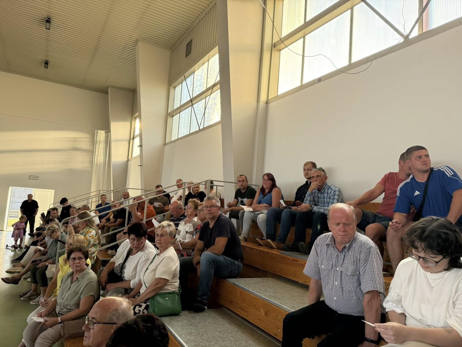 Zdjęcie w galerii na portalu naszwodzislaw.com: Wybory do Rady Dzielnicy. Na Wilchwach bez większych zmian wiadomości z regionu