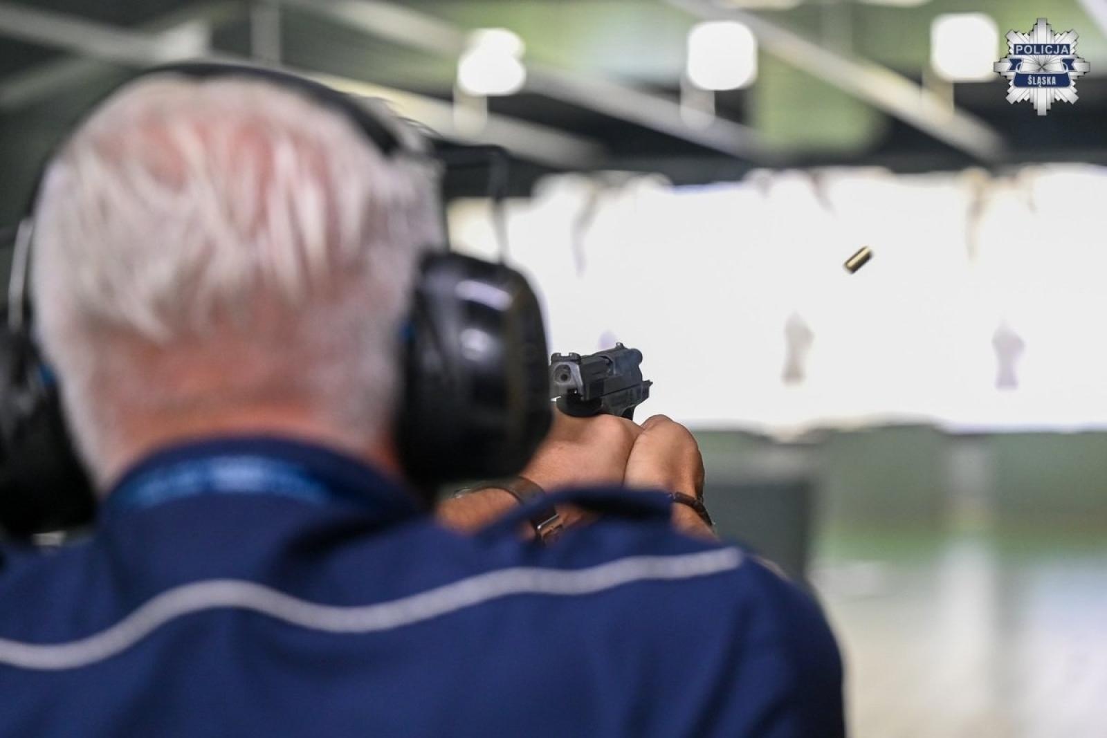 Zdjęcie w galerii na portalu naszwodzislaw.com: Dzielnicowy roku. Ruszyły eliminacje do ogólnopolskich zawodów wiadomości z regionu