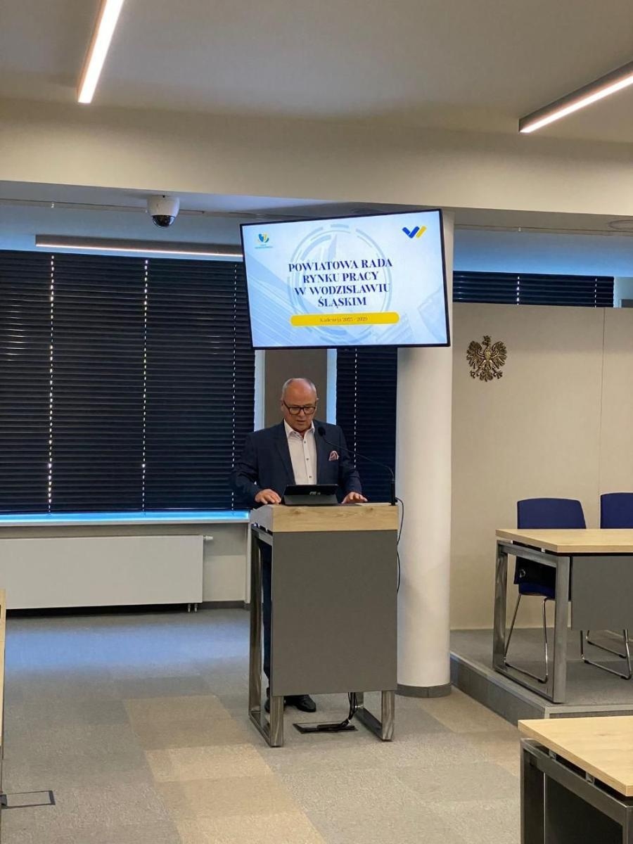 Zdjęcie w galerii na portalu naszwodzislaw.com: Powiat powołał nową Radę Rynku Pracy wiadomości z regionu
