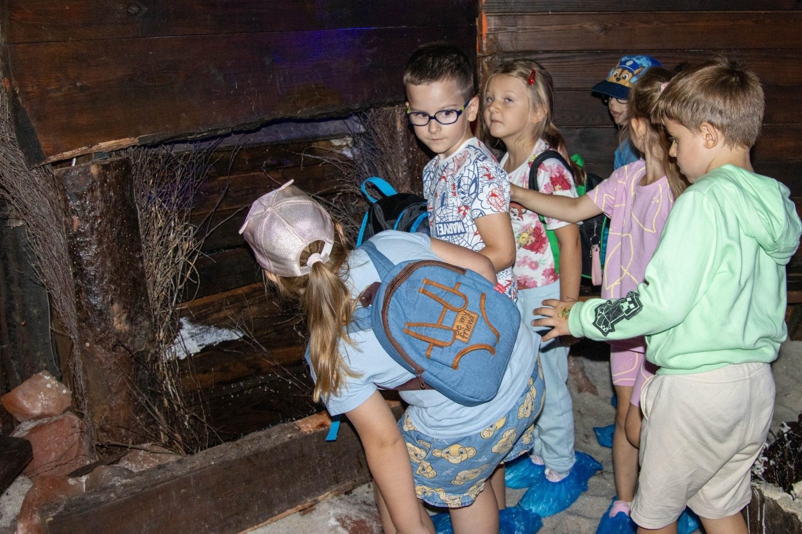 Zdjęcie w galerii na portalu naszwodzislaw.com: Przedszkolaki świętowały 10-lecie Rodzinnego Parku Rozrywki Trzy Wzgórza [FOTO] wiadomości z regionu