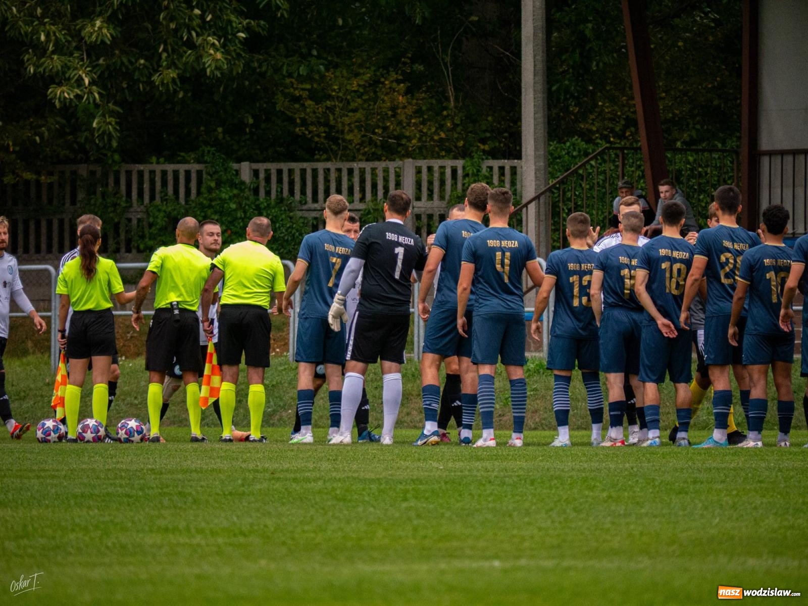 Zdjęcie w galerii na portalu naszwodzislaw.com: Klasa okręgowa: Emocjonujące starcie w Nędzy [FOTO] wiadomości z regionu