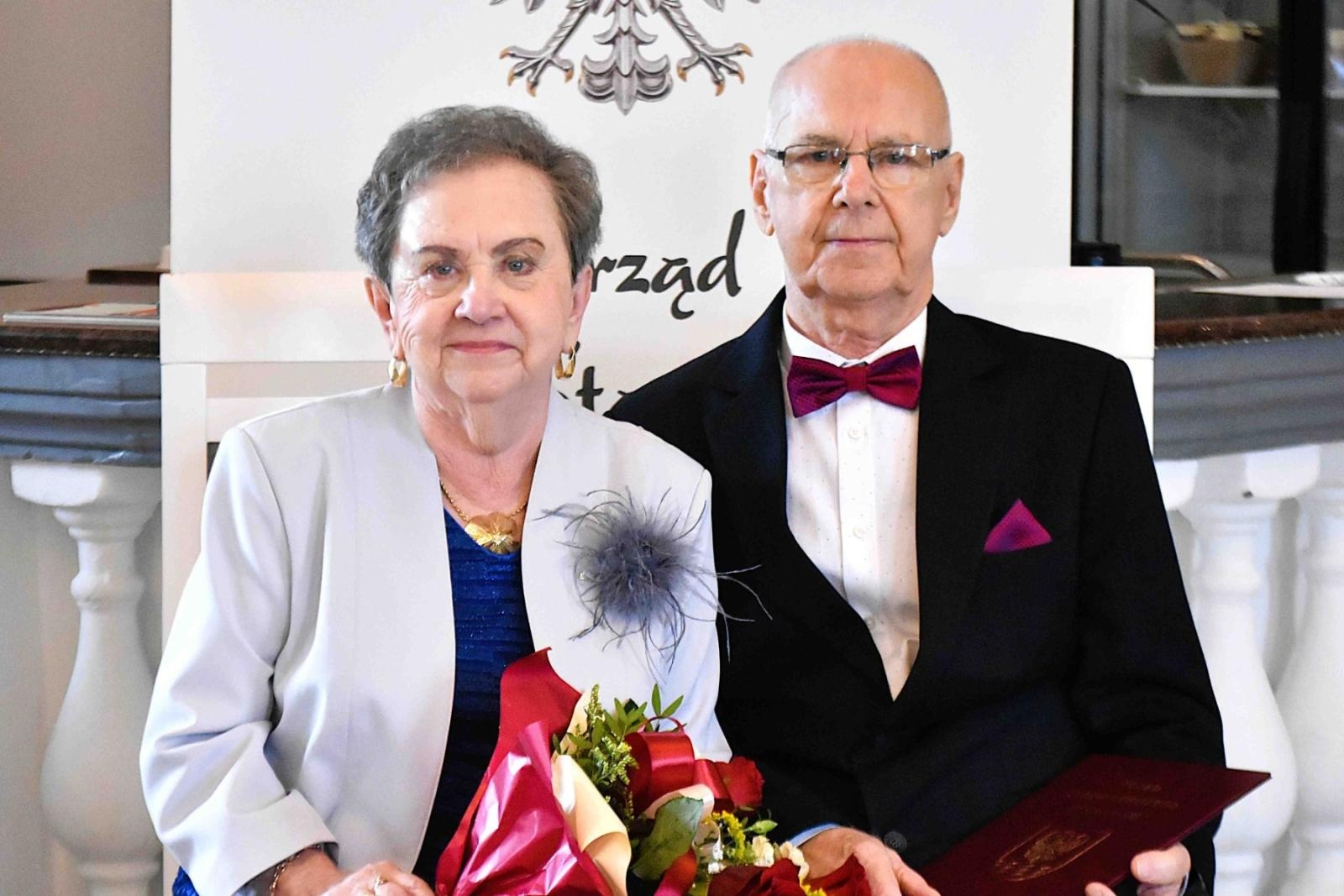 Zdjęcie w galerii na portalu naszwodzislaw.com: Godów: Małżeńscy jubilaci przykładem dla młodych pokoleń [FOTO] wiadomości z regionu