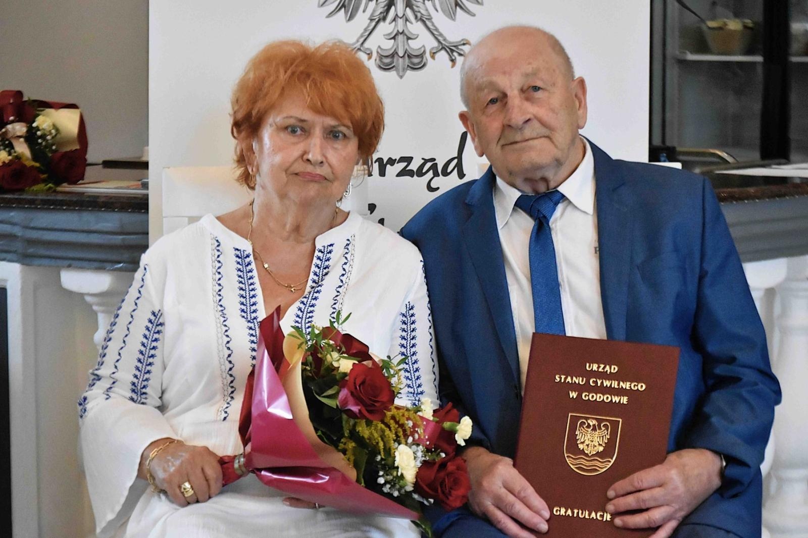 Zdjęcie w galerii na portalu naszwodzislaw.com: Godów: Małżeńscy jubilaci przykładem dla młodych pokoleń [FOTO] wiadomości z regionu