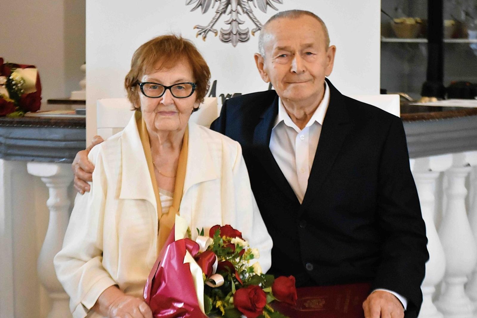 Zdjęcie w galerii na portalu naszwodzislaw.com: Godów: Małżeńscy jubilaci przykładem dla młodych pokoleń [FOTO] wiadomości z regionu
