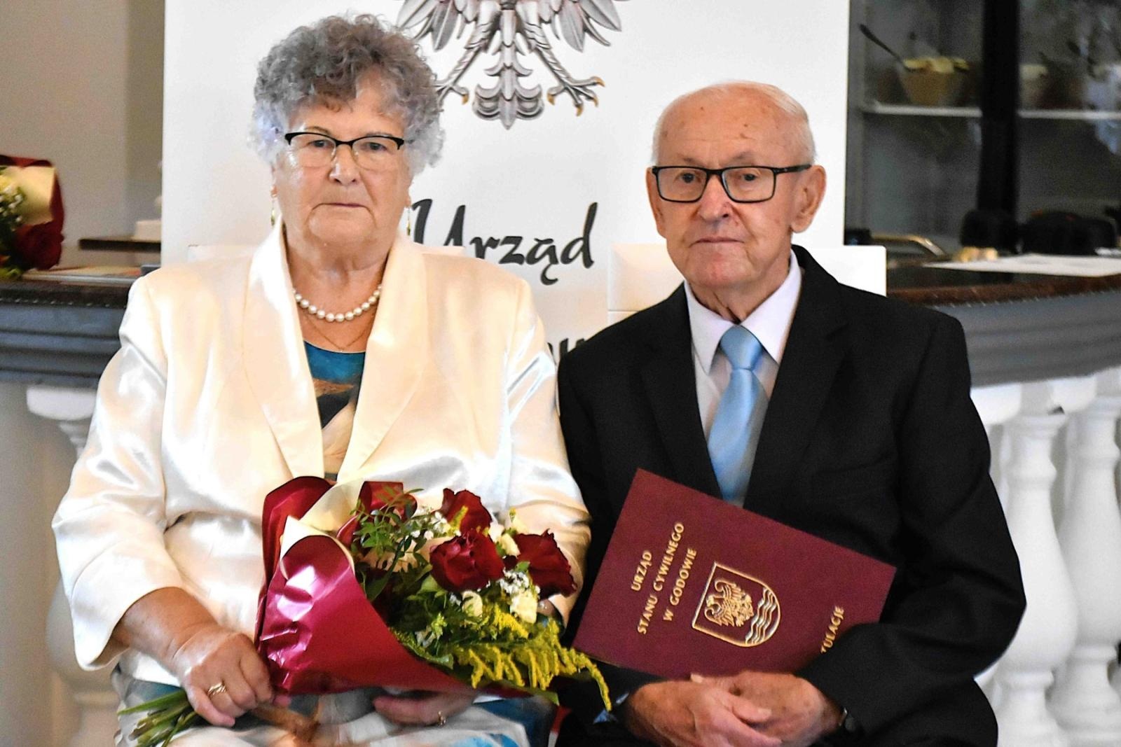 Zdjęcie w galerii na portalu naszwodzislaw.com: Godów: Małżeńscy jubilaci przykładem dla młodych pokoleń [FOTO] wiadomości z regionu