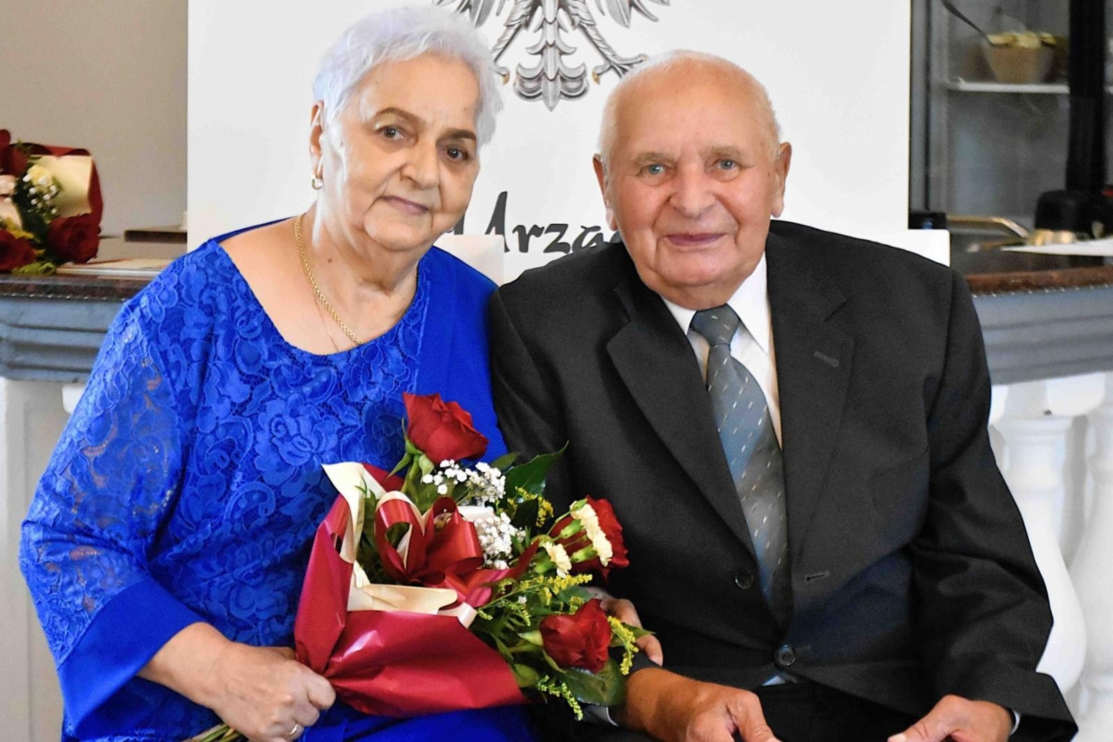 Zdjęcie w galerii na portalu naszwodzislaw.com: Godów: Małżeńscy jubilaci przykładem dla młodych pokoleń [FOTO] wiadomości z regionu