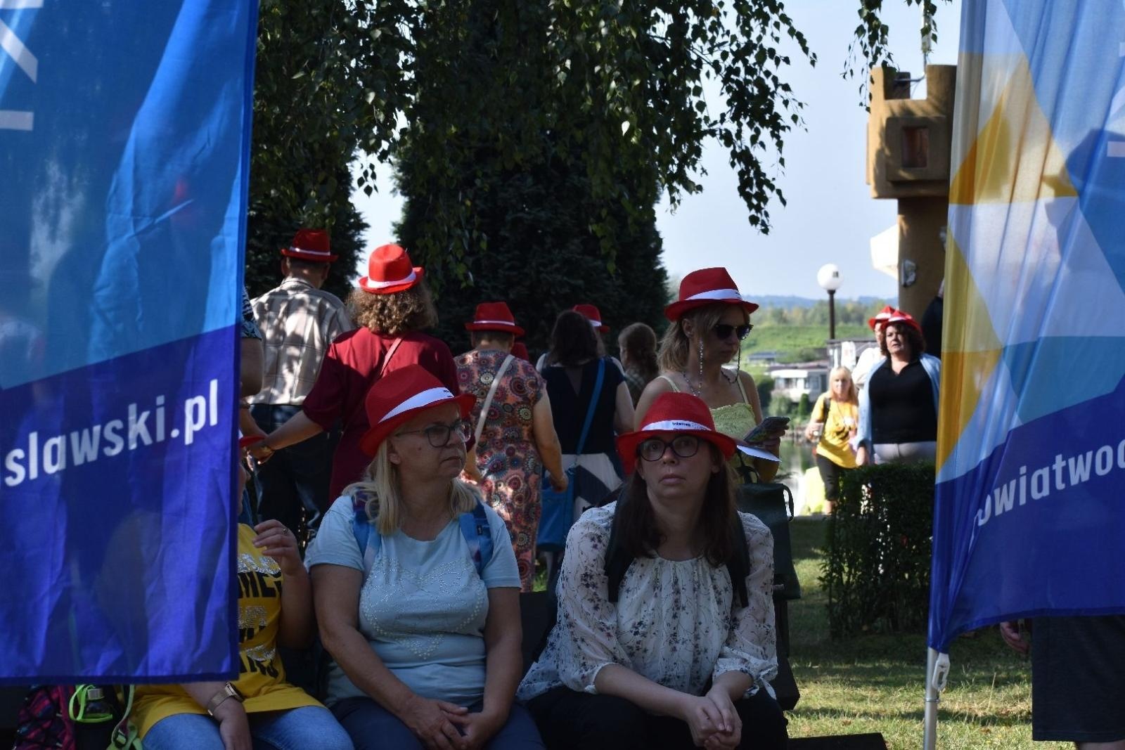 Zdjęcie w galerii na portalu naszwodzislaw.com: Razem bawili się do rytmów bluesa [FOTO] wiadomości z regionu