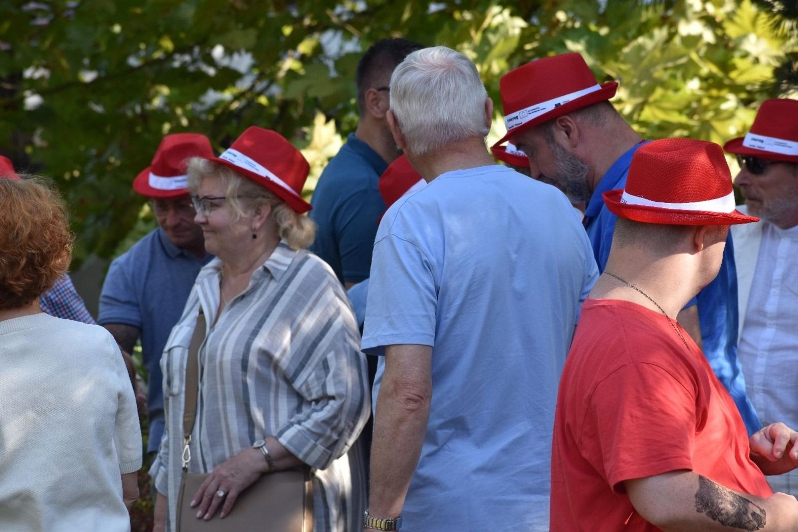 Zdjęcie w galerii na portalu naszwodzislaw.com: Razem bawili się do rytmów bluesa [FOTO] wiadomości z regionu