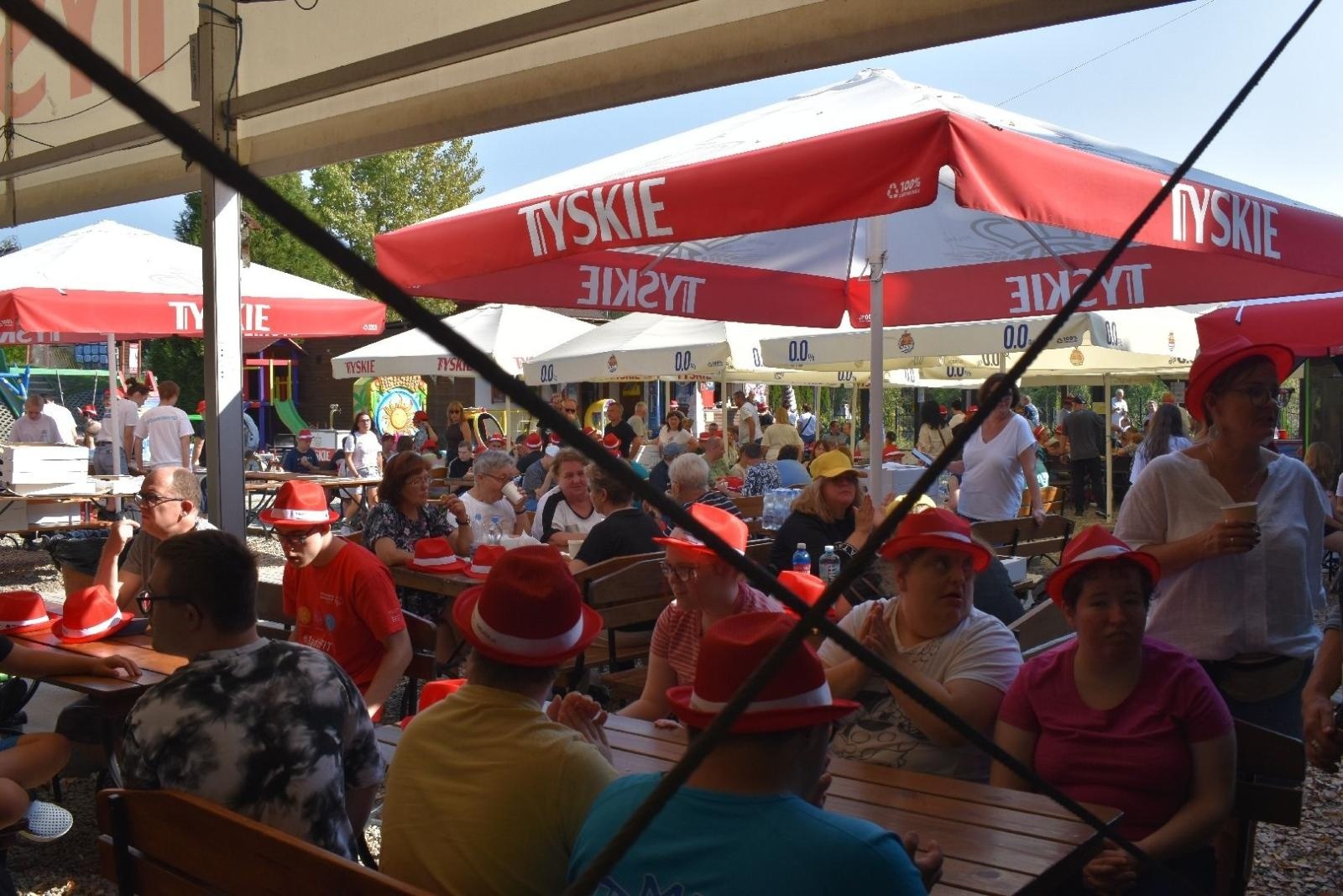 Zdjęcie w galerii na portalu naszwodzislaw.com: Razem bawili się do rytmów bluesa [FOTO] wiadomości z regionu