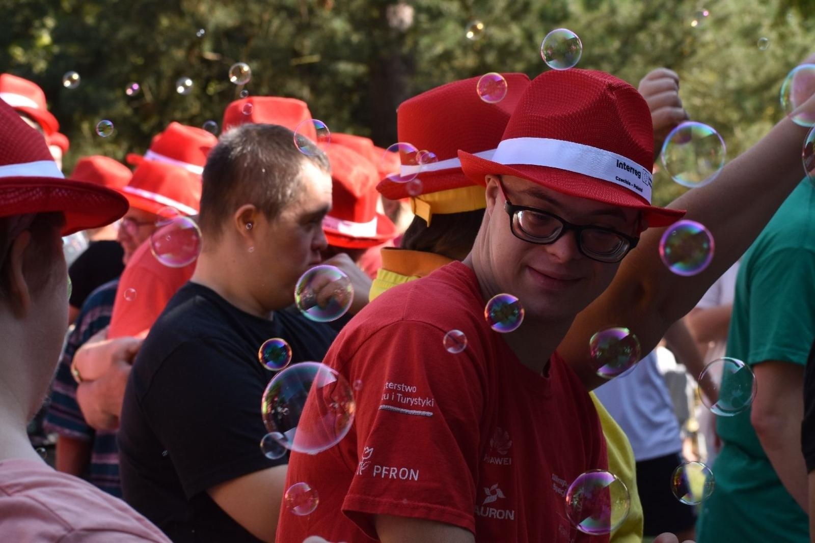 Zdjęcie w galerii na portalu naszwodzislaw.com: Razem bawili się do rytmów bluesa [FOTO] wiadomości z regionu