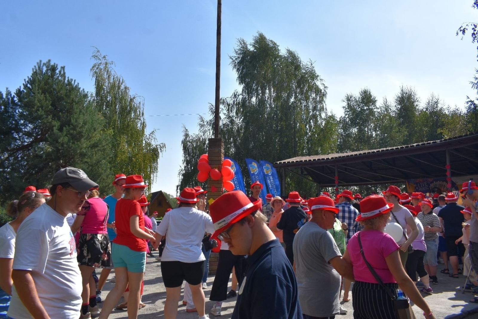 Zdjęcie w galerii na portalu naszwodzislaw.com: Razem bawili się do rytmów bluesa [FOTO] wiadomości z regionu